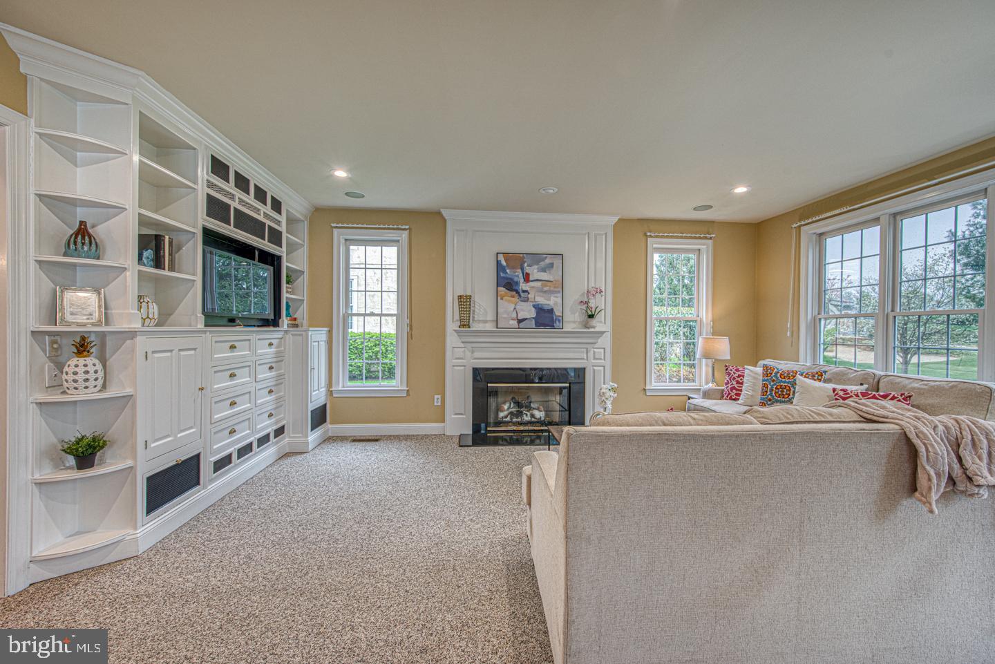 APPLEBROOK - Residential