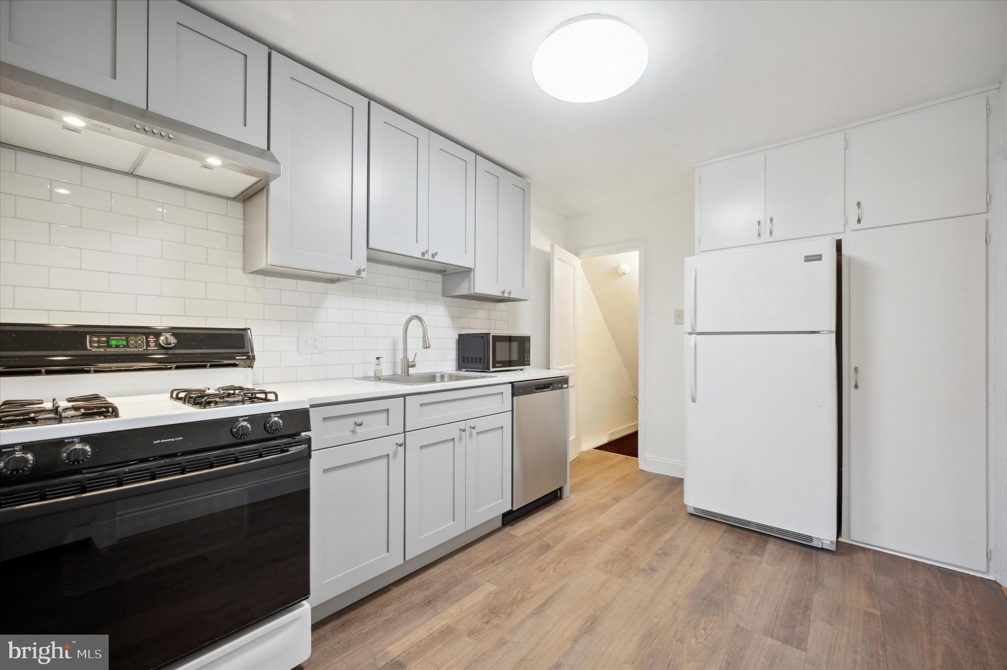 PENN WYNNE - Residential Lease