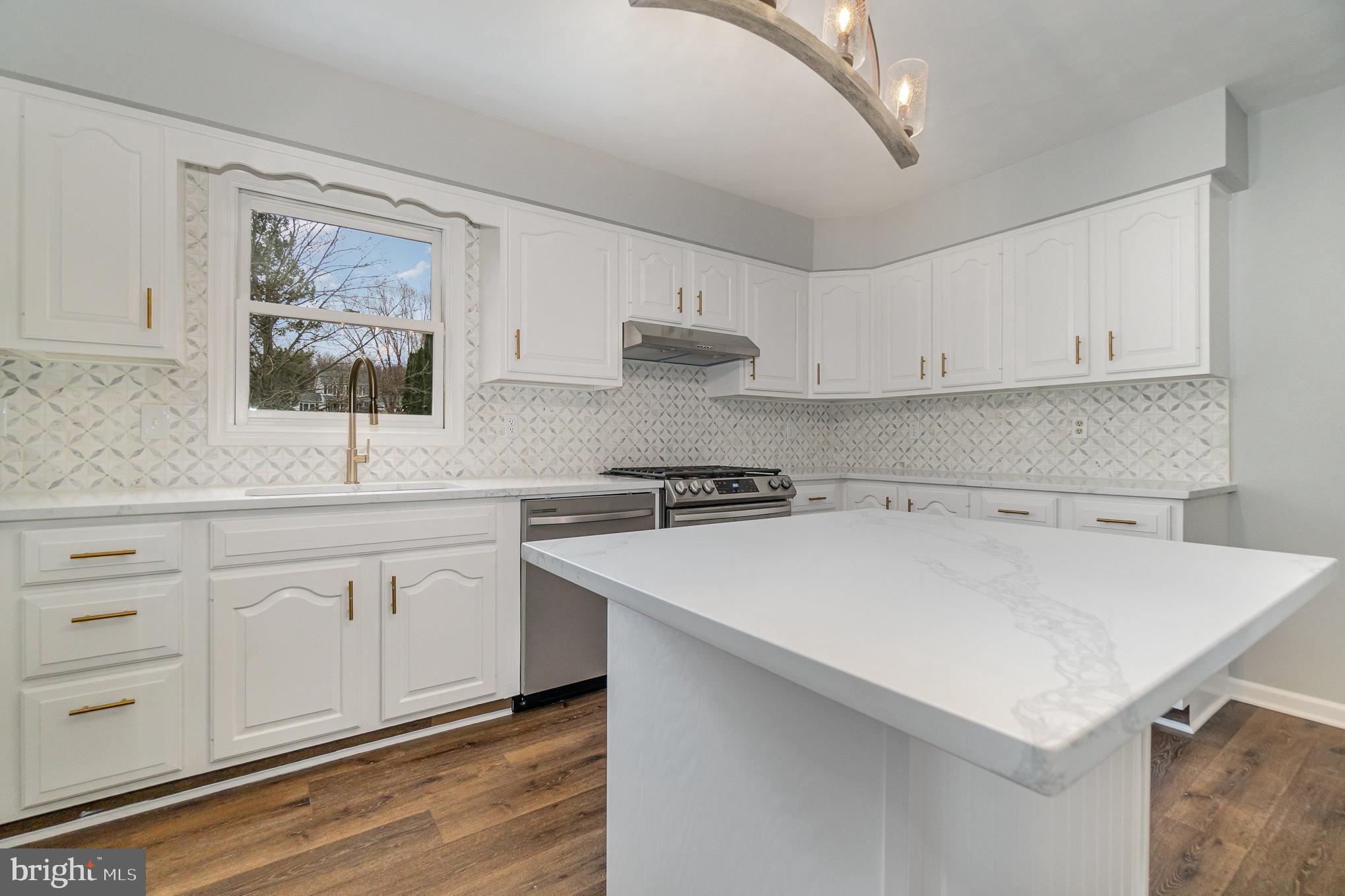 BRIDLEWOOD FARMS - Residential