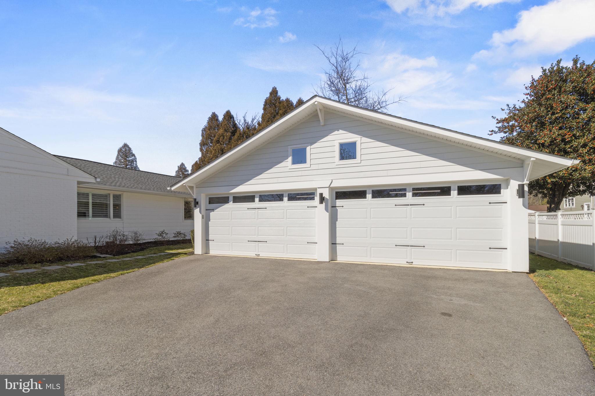 PENDENNIS MOUNT - Residential