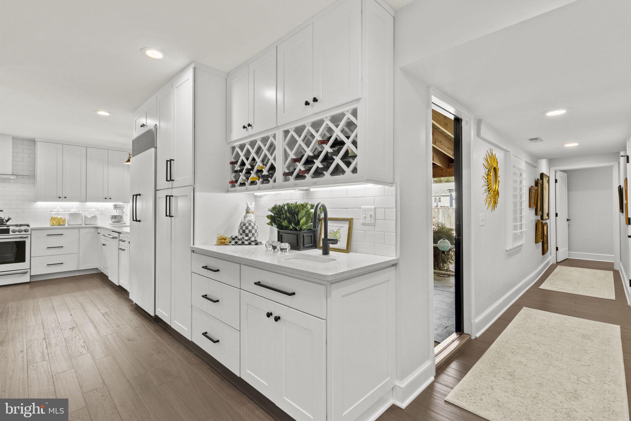 PENDENNIS MOUNT - Residential