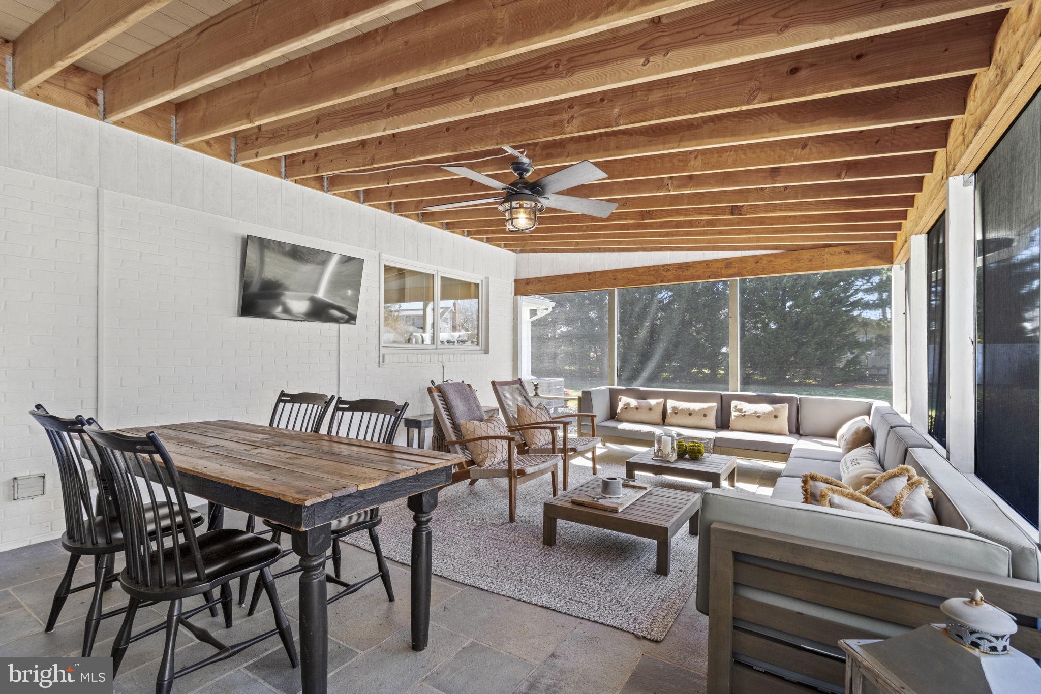 PENDENNIS MOUNT - Residential