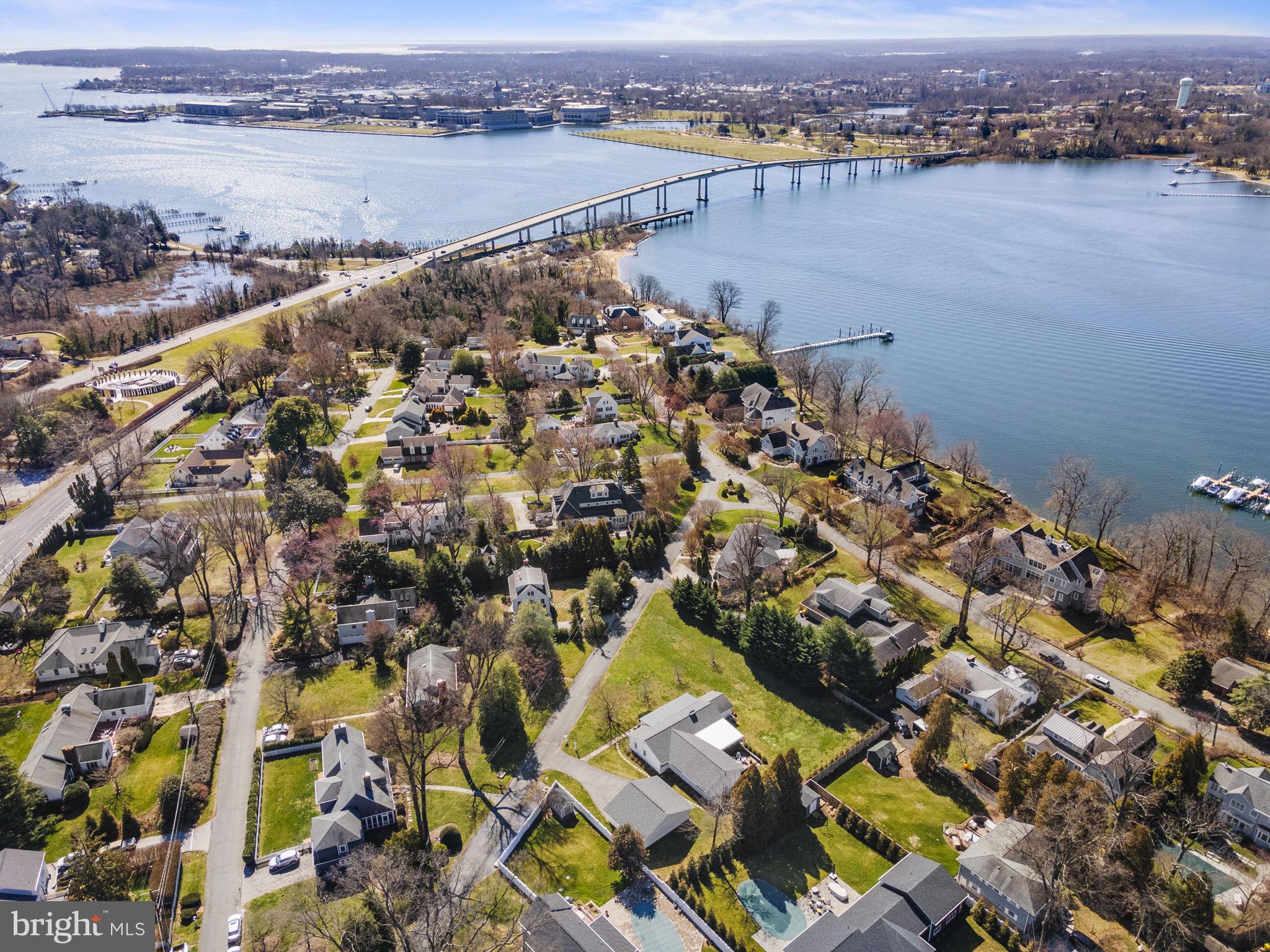 PENDENNIS MOUNT - Residential