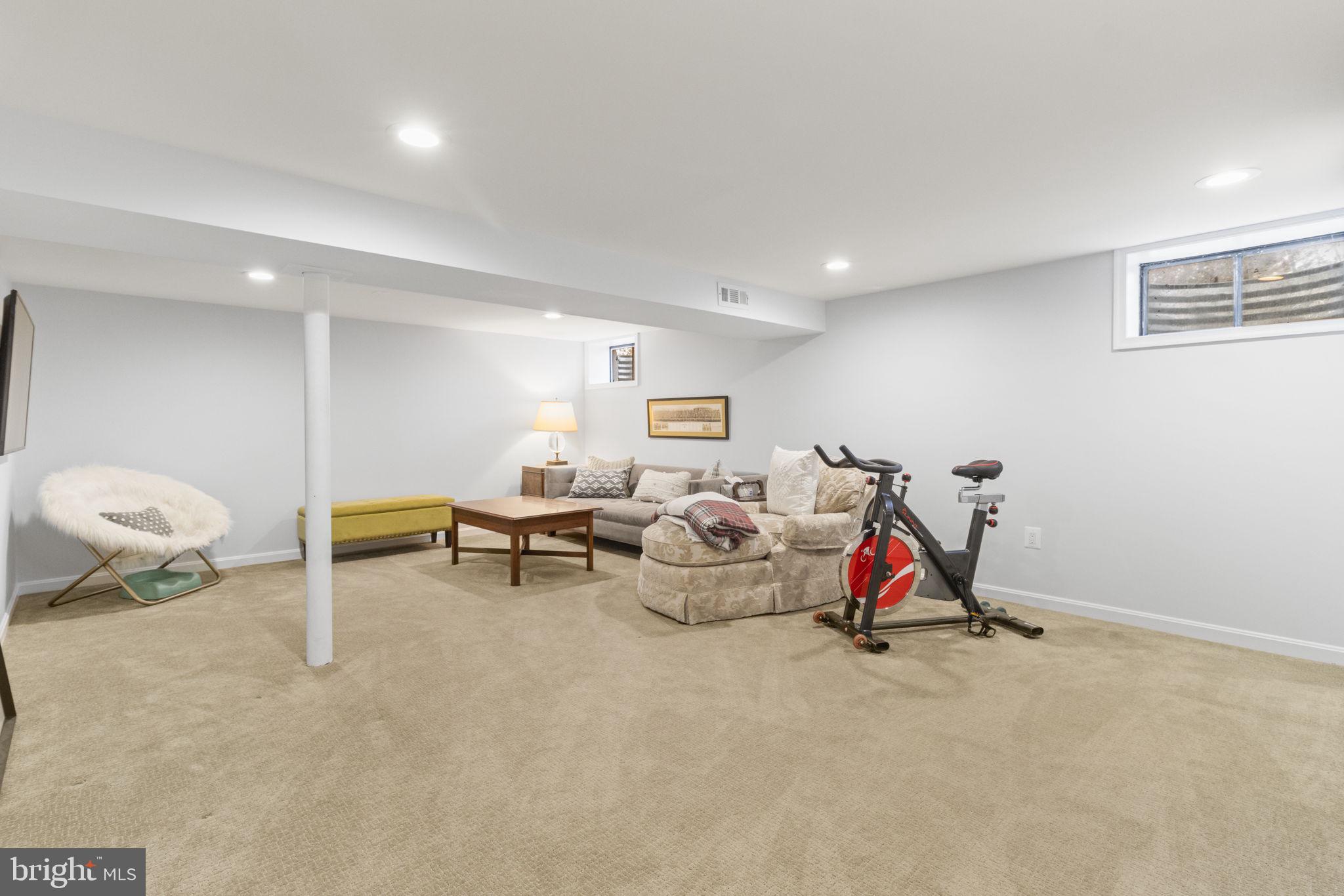 PENDENNIS MOUNT - Residential