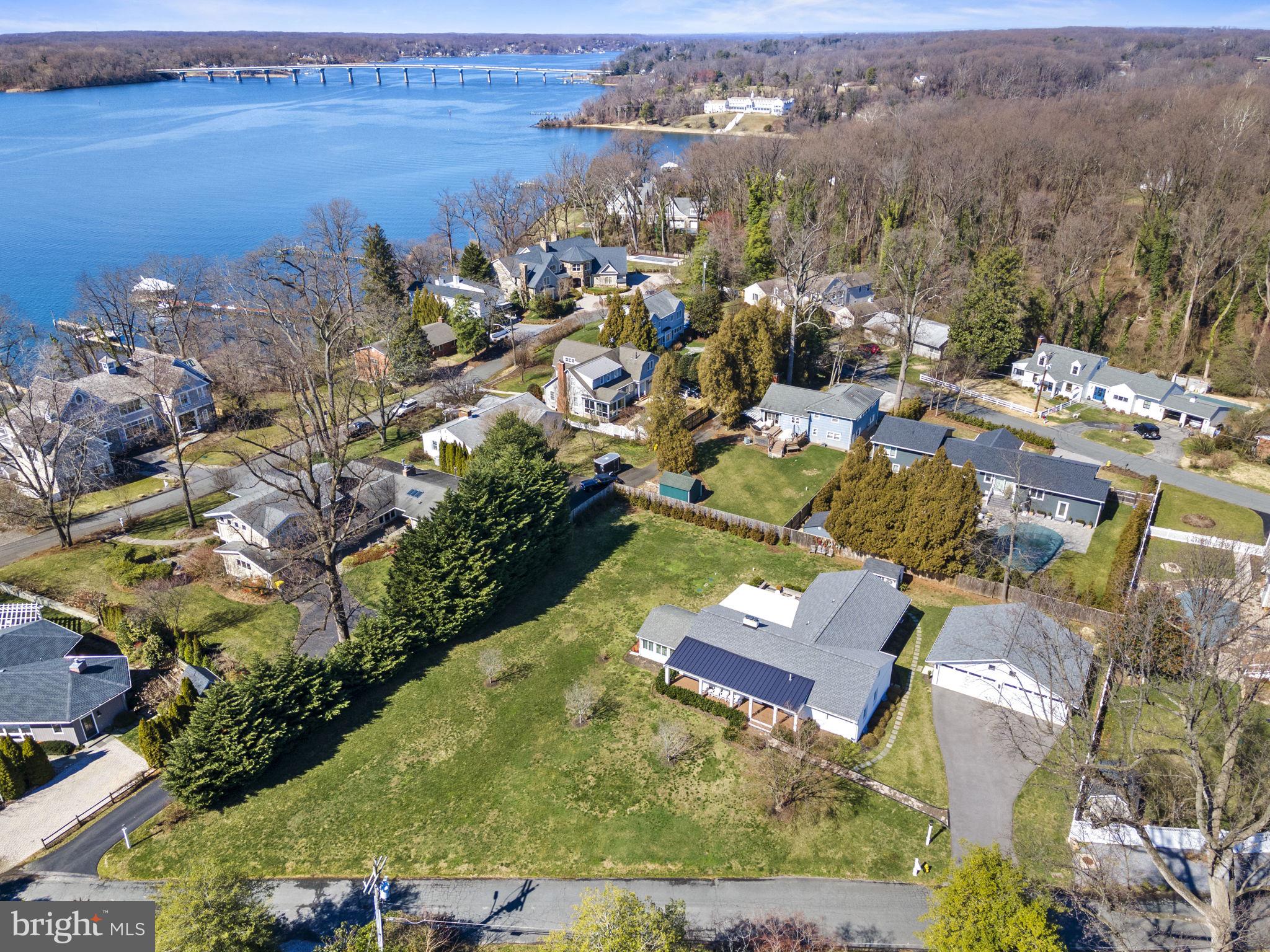 PENDENNIS MOUNT - Residential