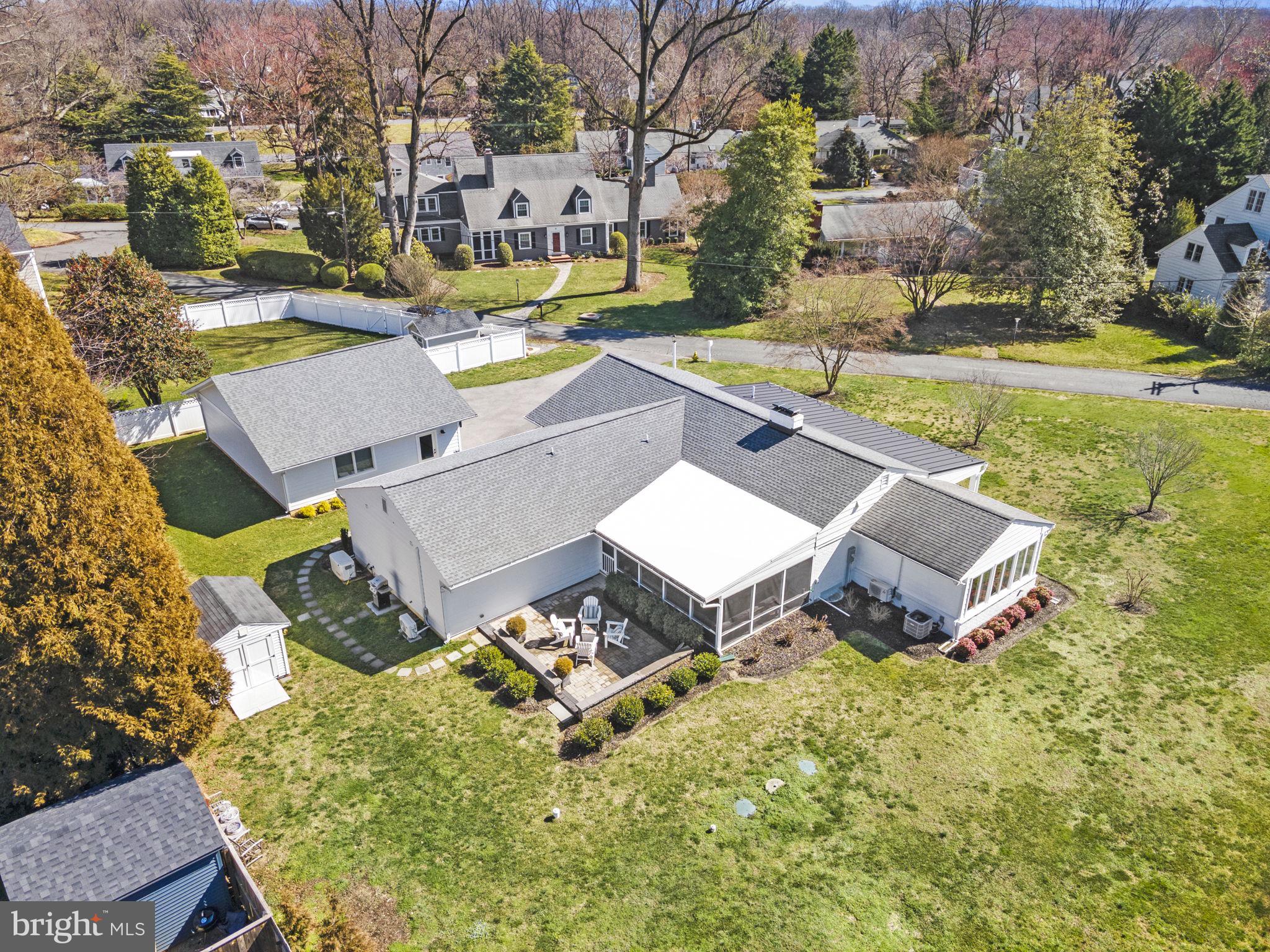 PENDENNIS MOUNT - Residential