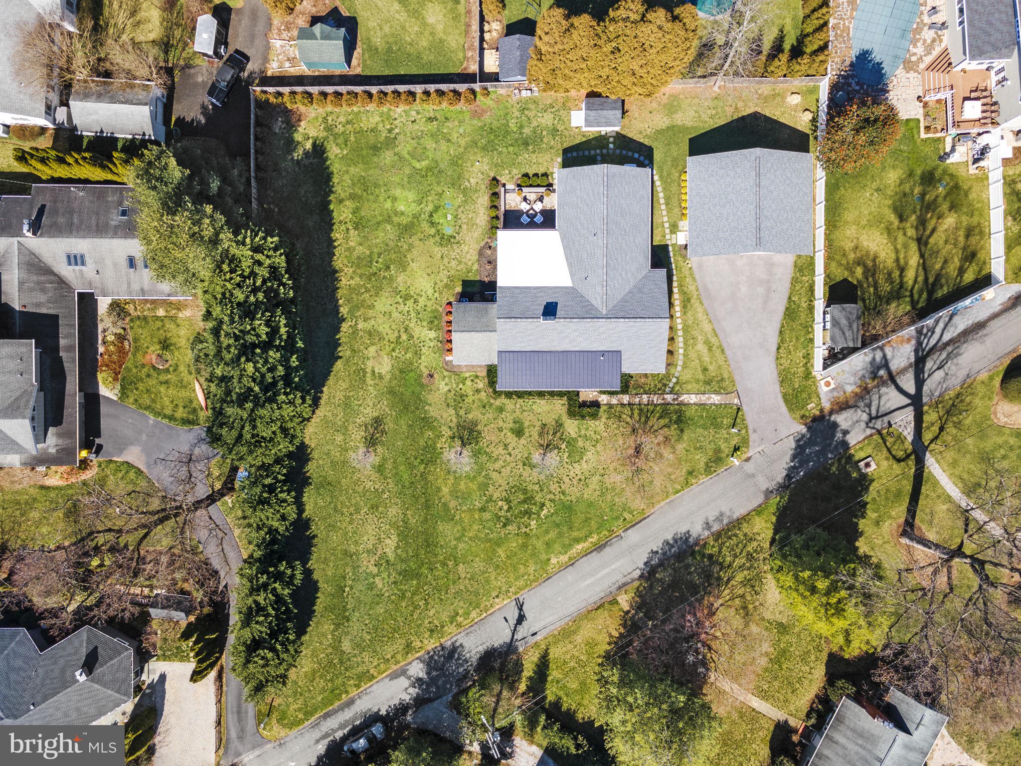 PENDENNIS MOUNT - Residential