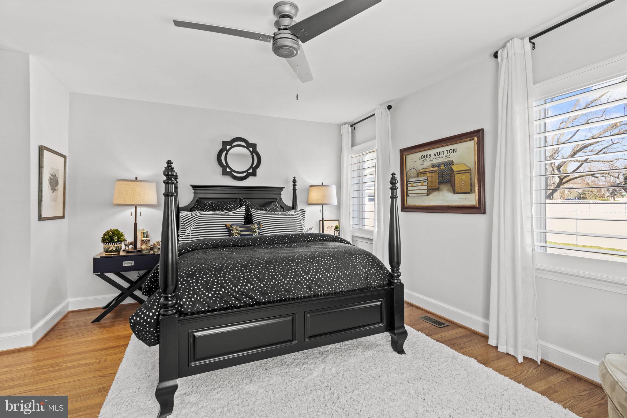 PENDENNIS MOUNT - Residential