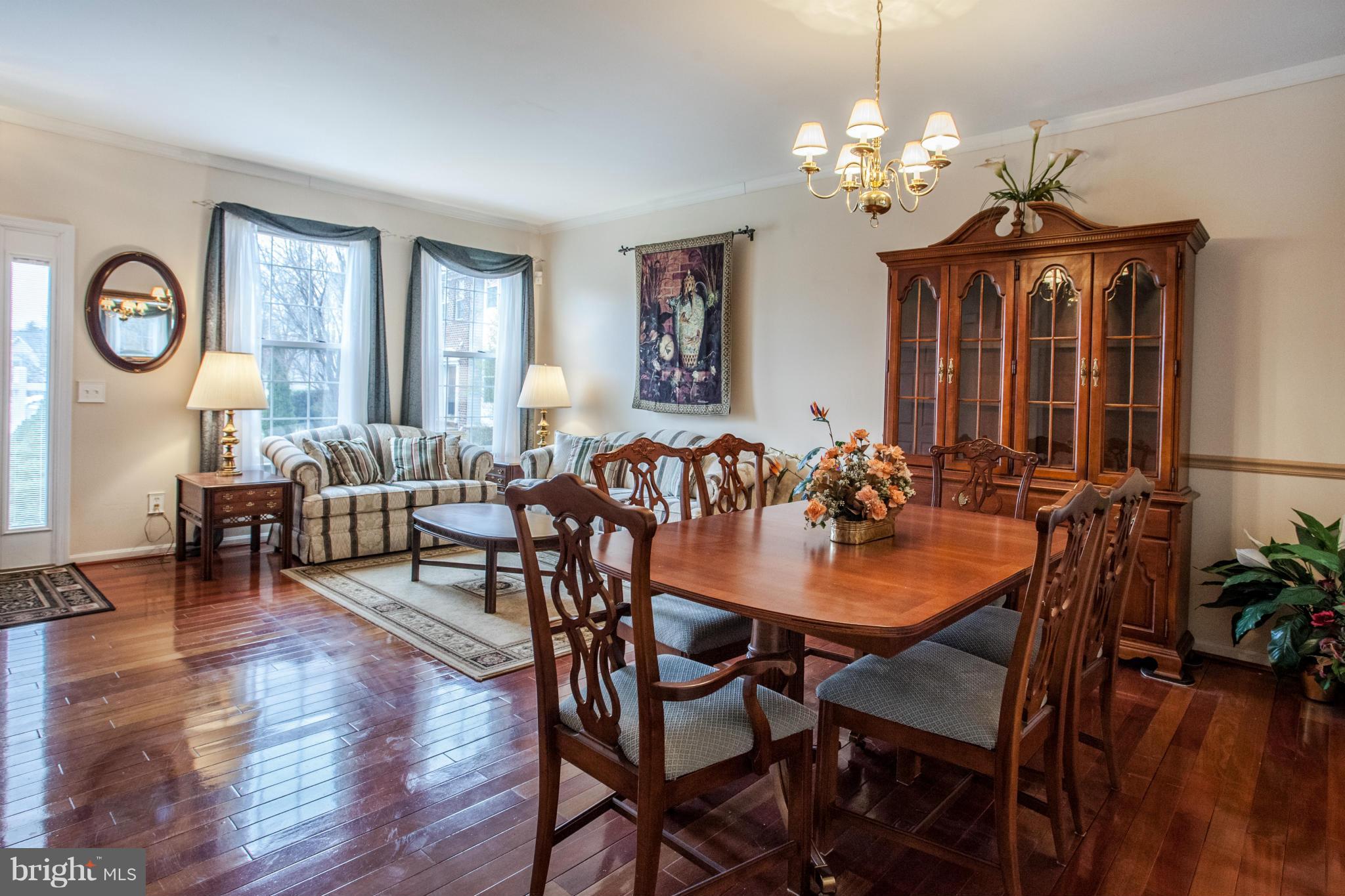 LAKECREST - Residential