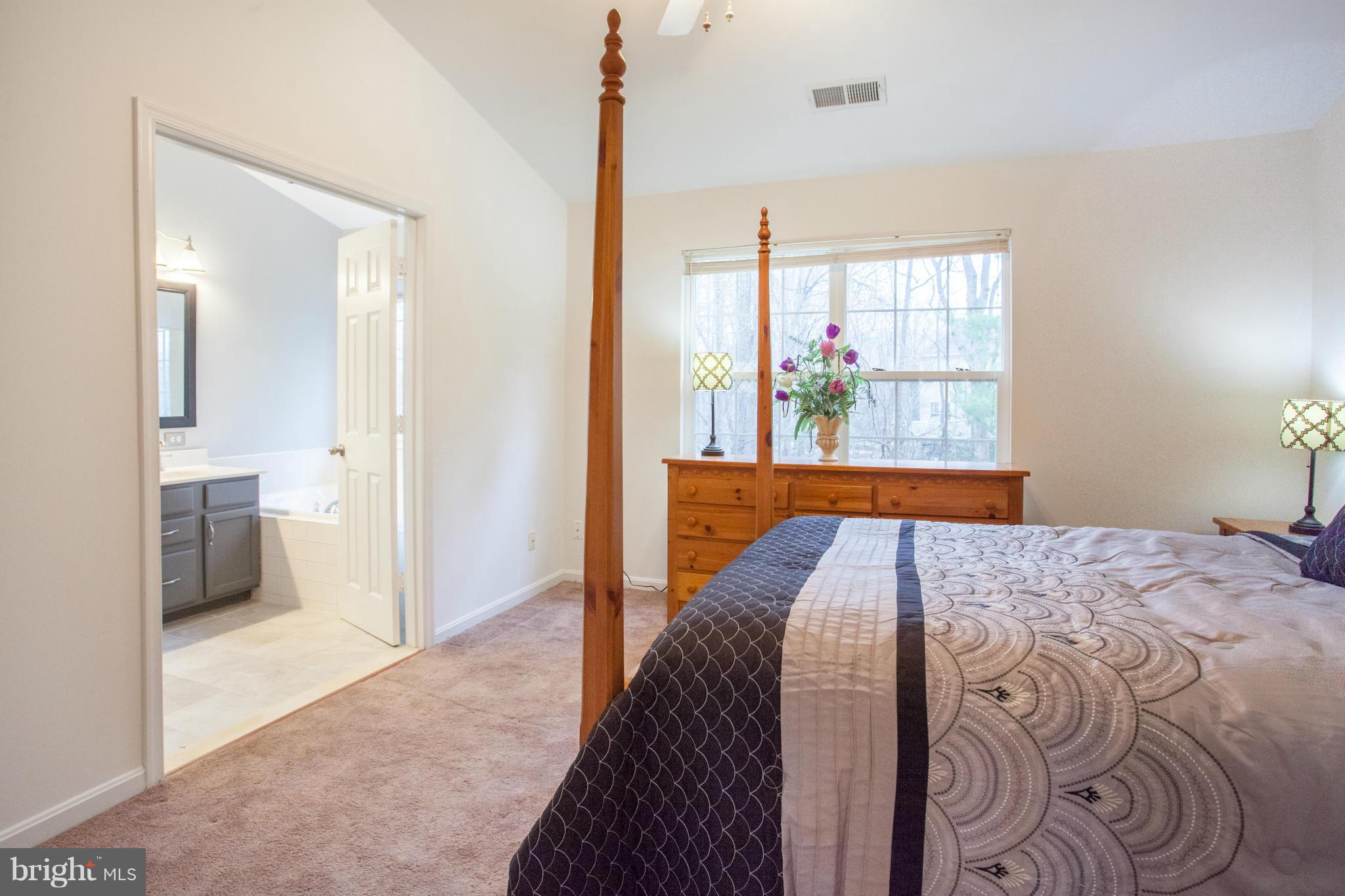 LAKECREST - Residential