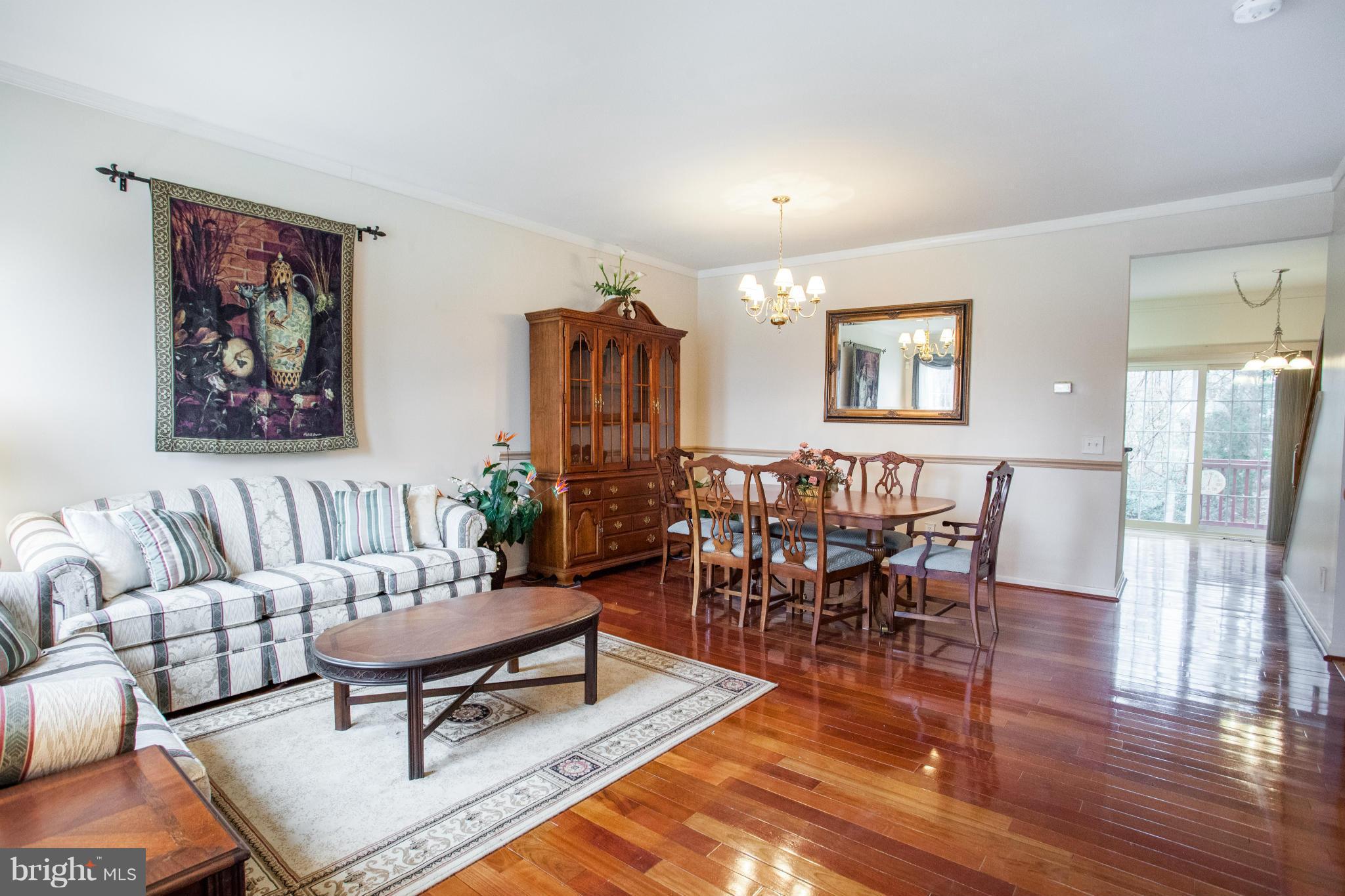 LAKECREST - Residential