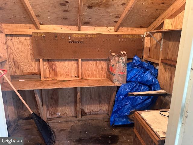 SILVER SPRING STATION - Residential Lease