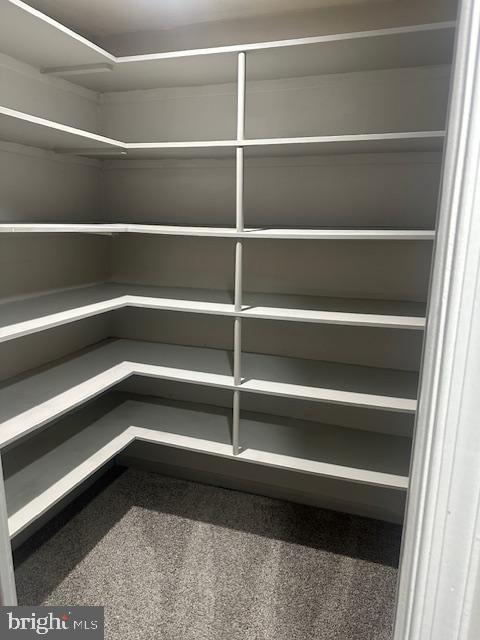 SILVER SPRING STATION - Residential Lease