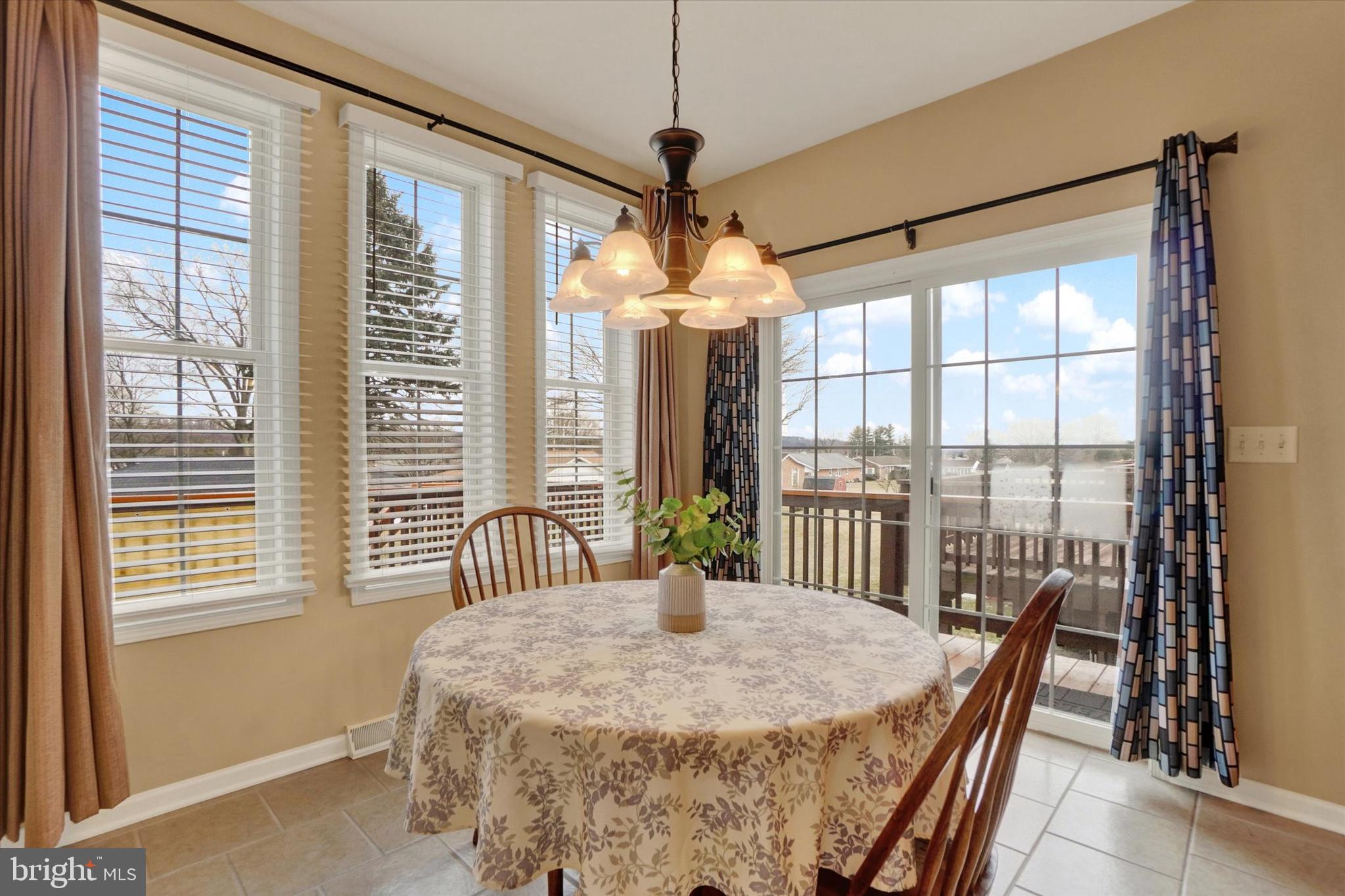 WHEATLYN MANOR - Residential