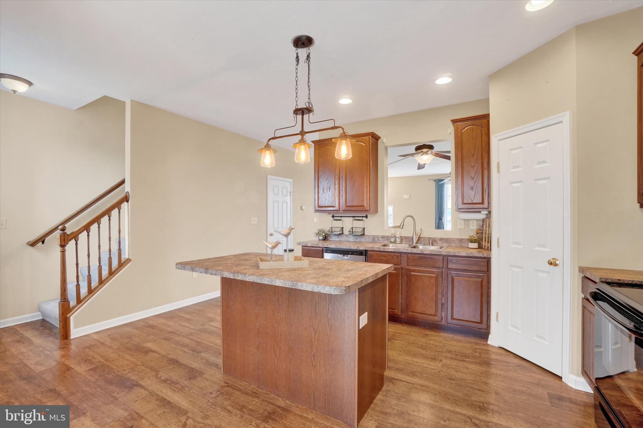 WHEATLYN MANOR - Residential