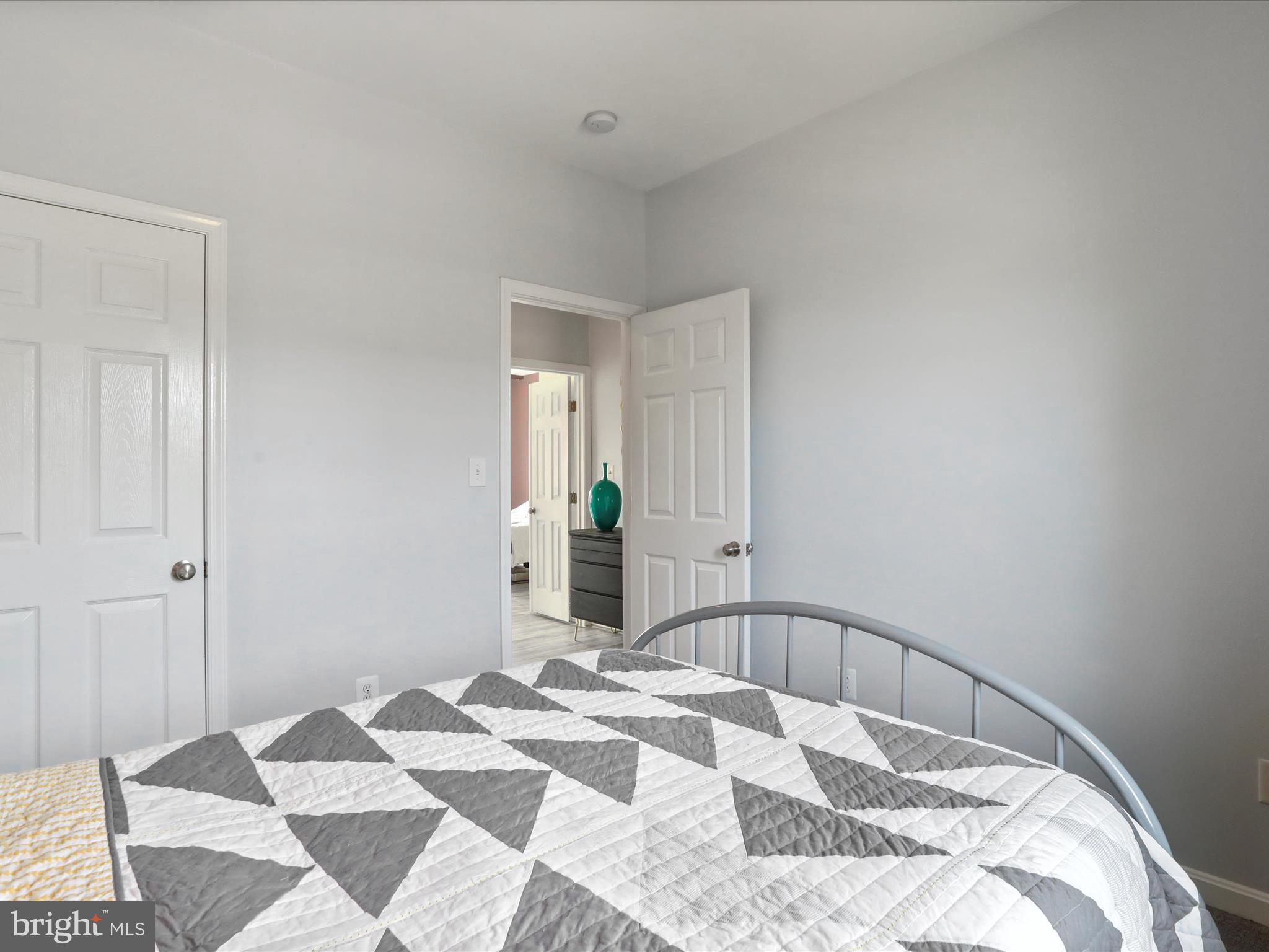 SHENANDOAH SPRINGS - Residential