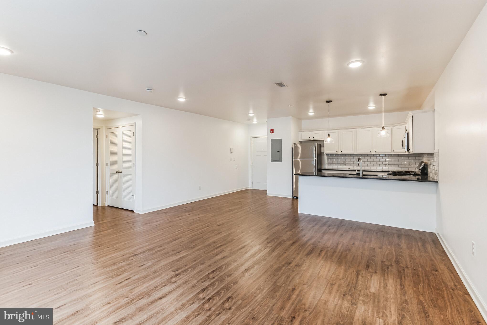 ROXBOROUGH - Residential Lease