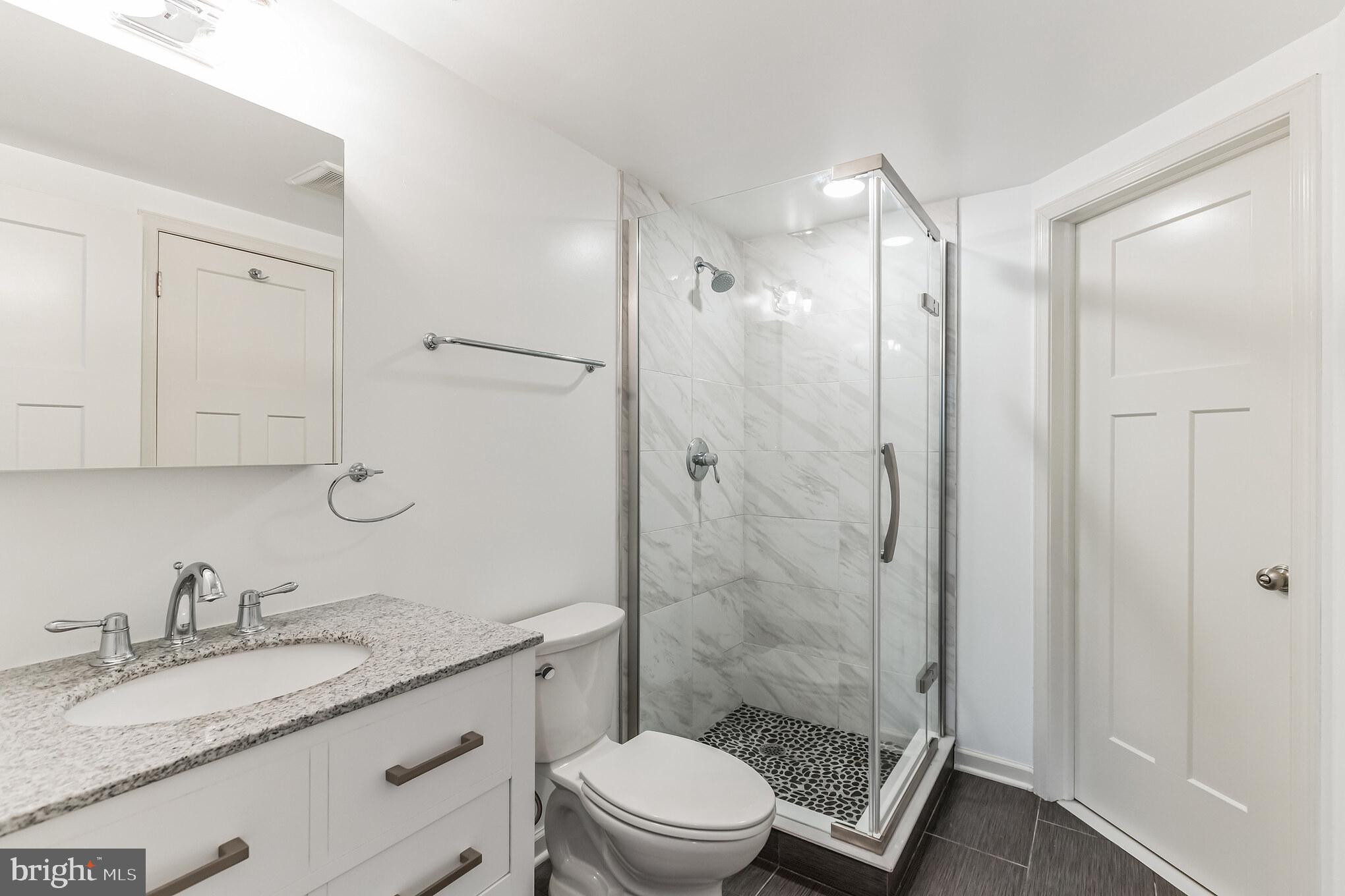 ROXBOROUGH - Residential Lease