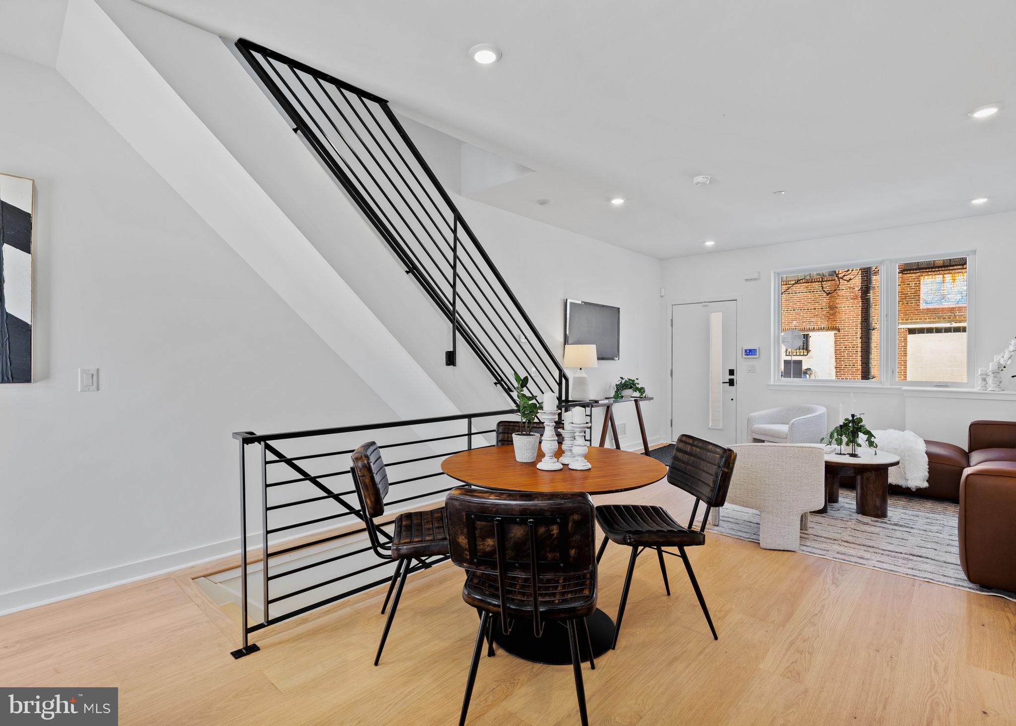 PORT RICHMOND - Residential