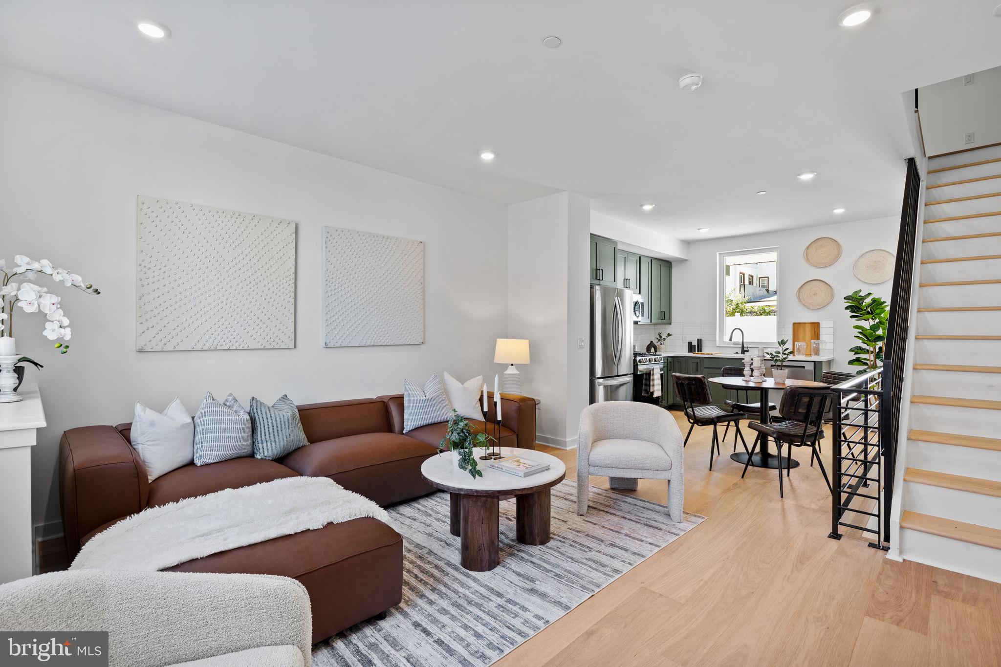 PORT RICHMOND - Residential