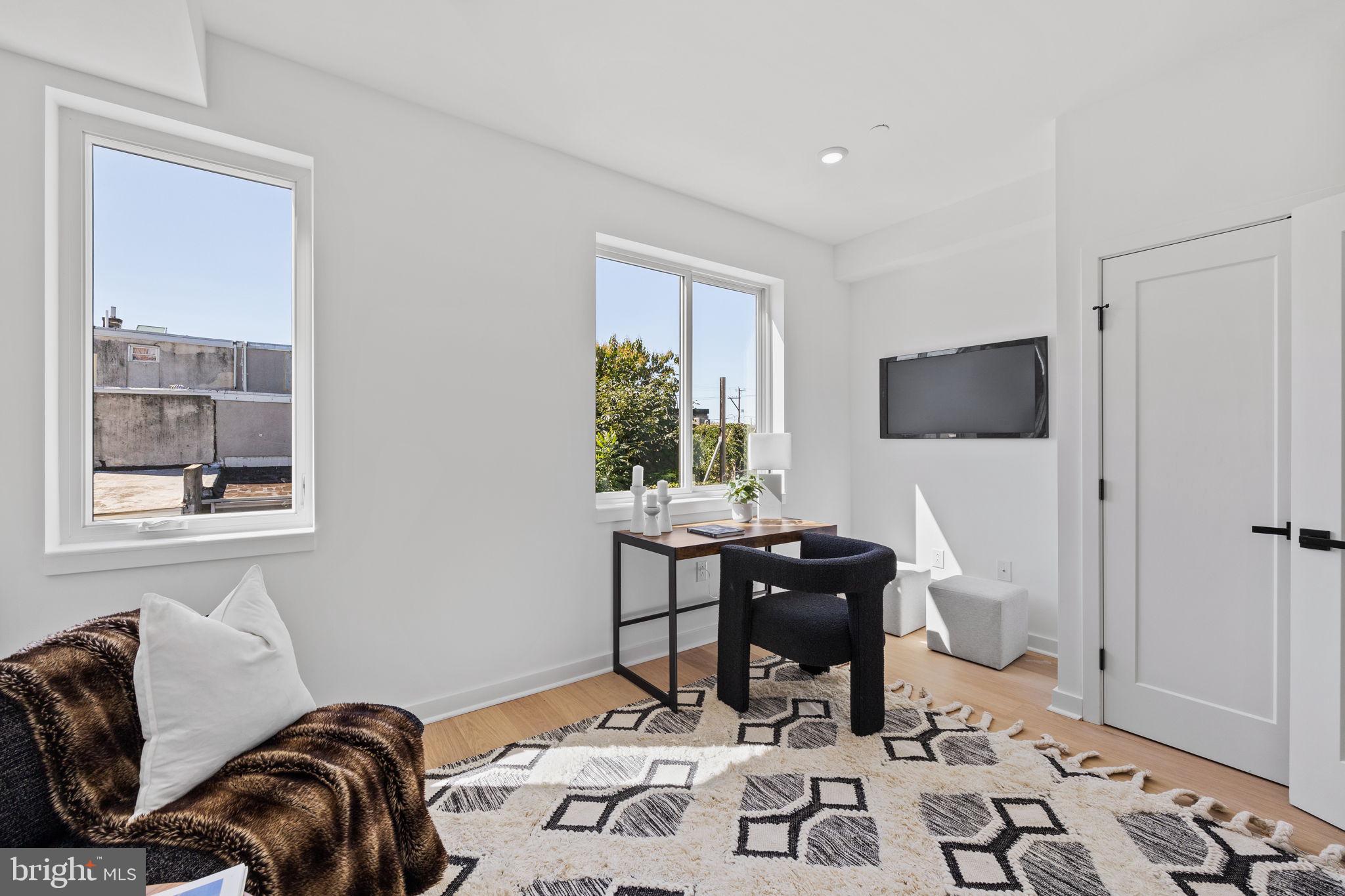 PORT RICHMOND - Residential