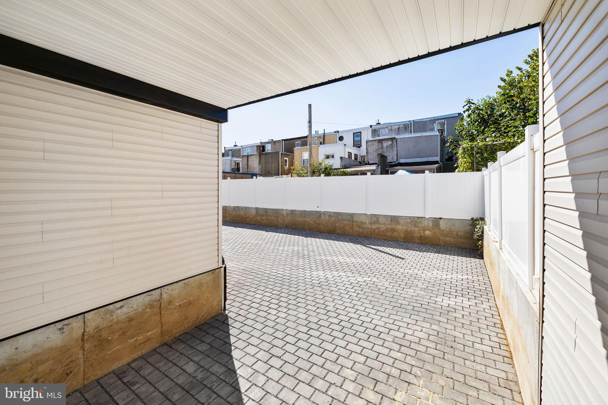 PORT RICHMOND - Residential