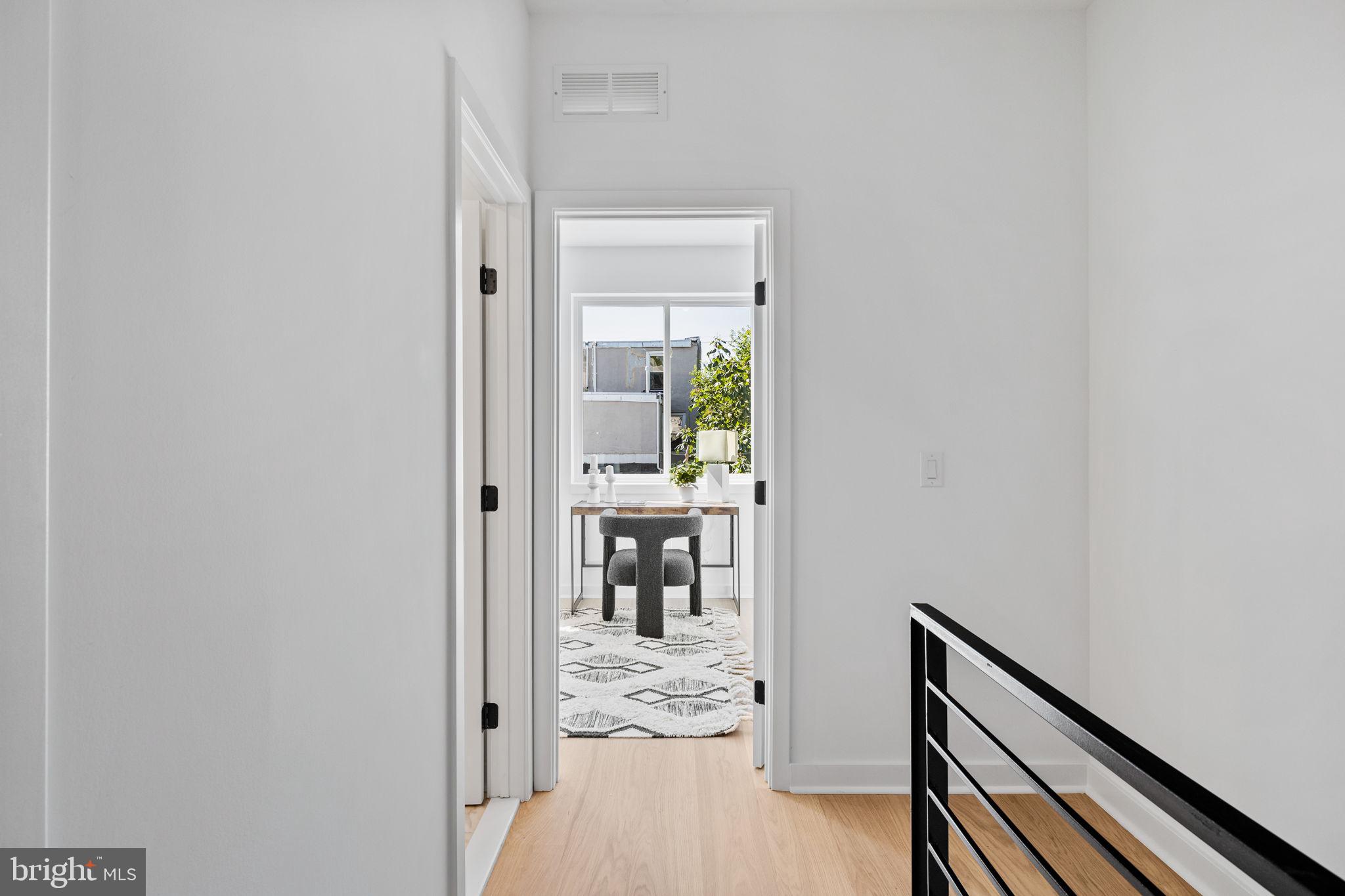 PORT RICHMOND - Residential