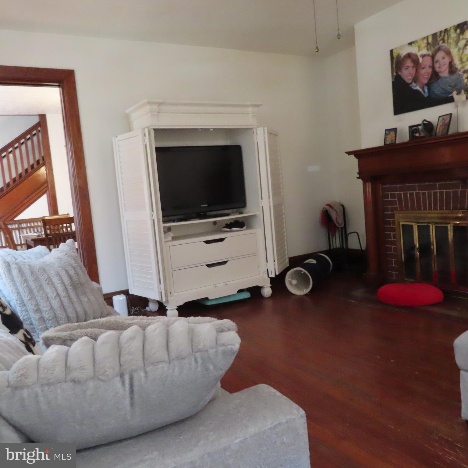 17 GARBER STREET