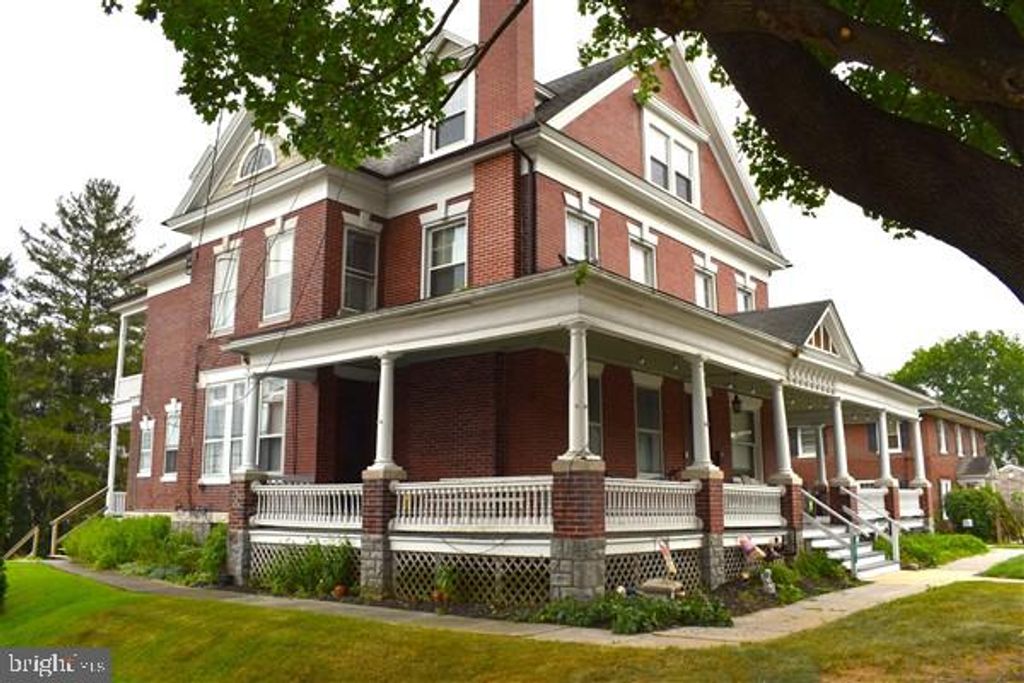 Photo of 75 W Main Street, Landisville, PA 17538 (MLS # PALA2040320)