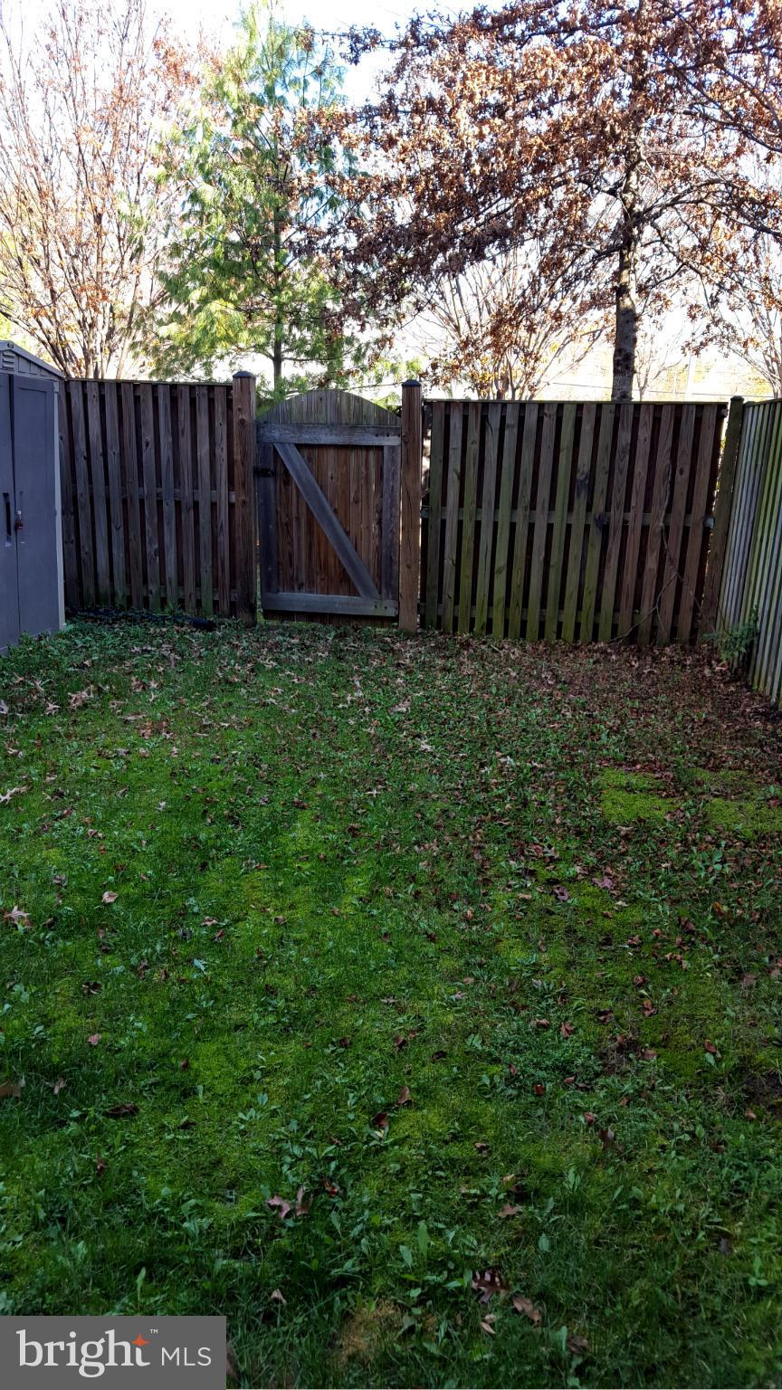 RIVER OAKS - Residential