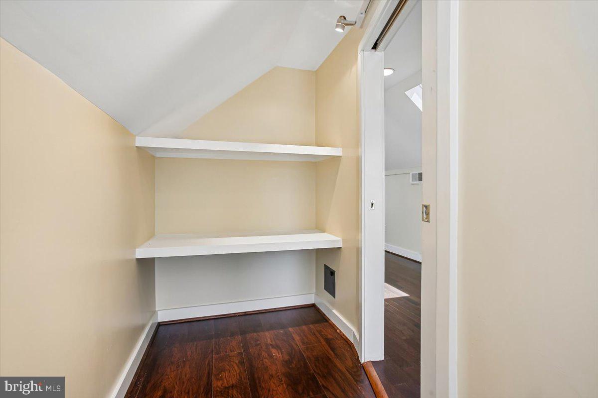 BALLANTRAE - Residential