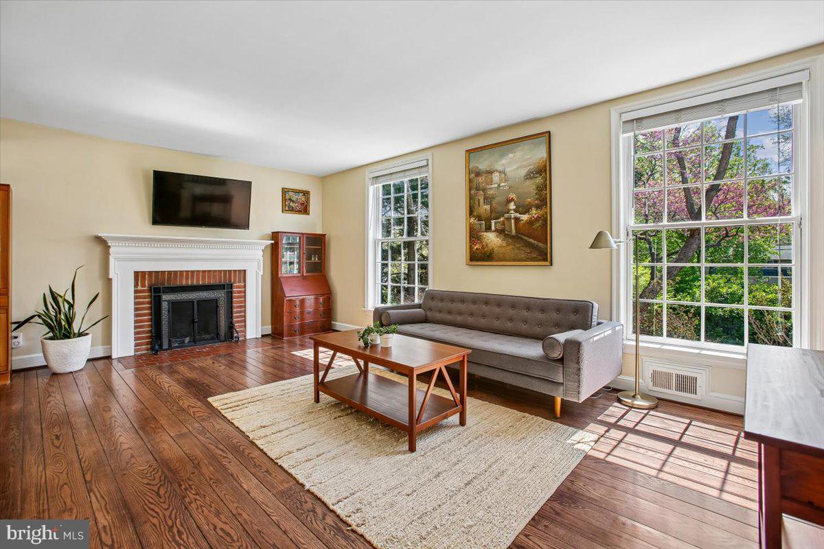 BALLANTRAE - Residential