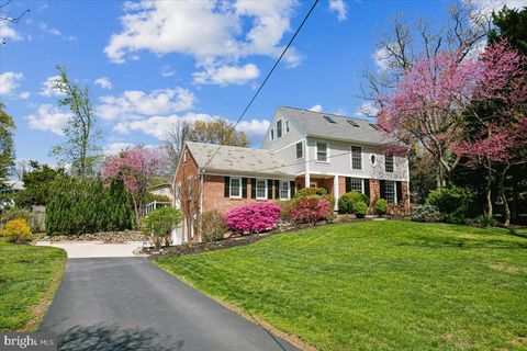 1305 KEY DRIVE ALEXANDRIA VA 22302