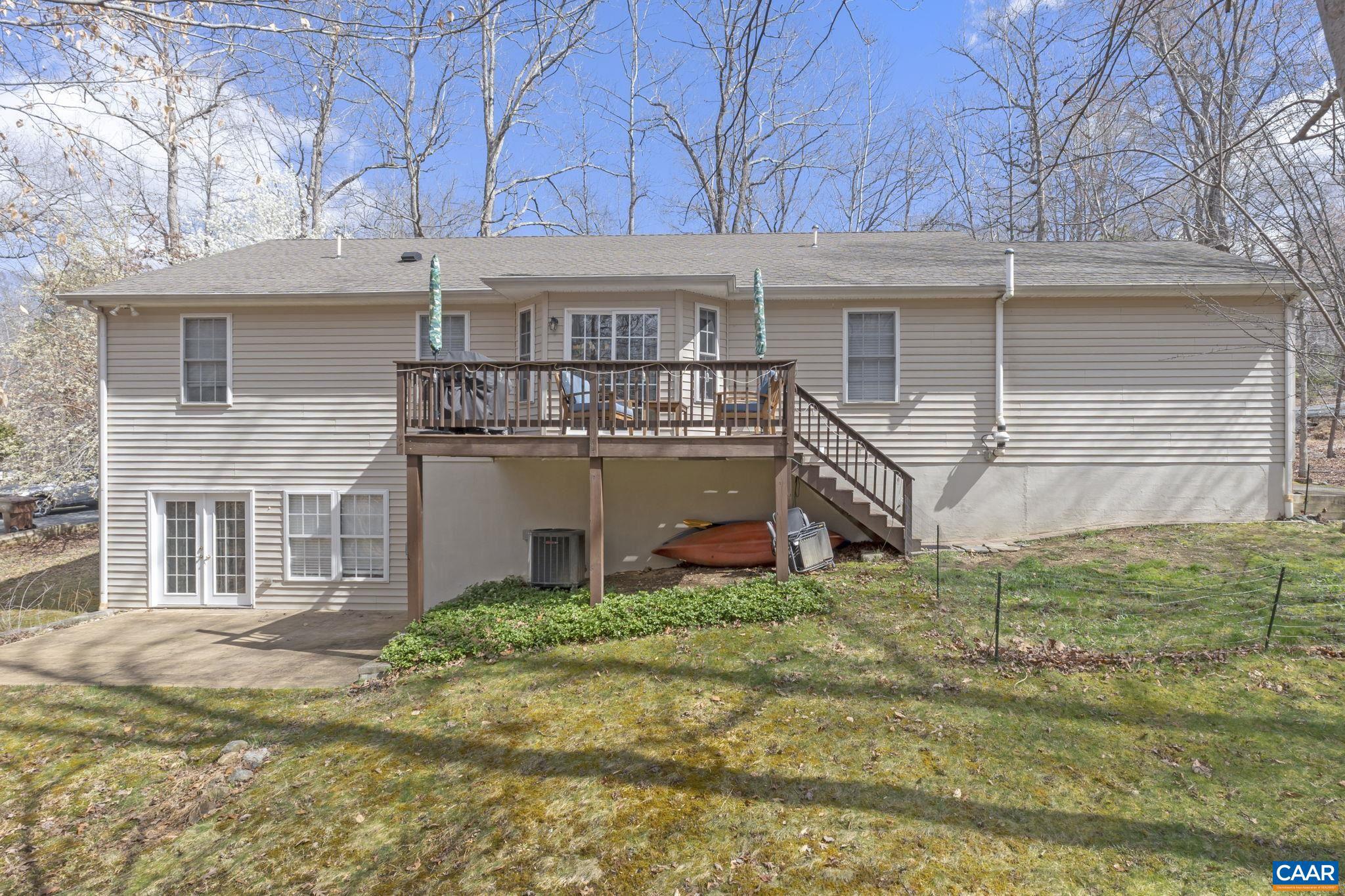 LAKE MONTICELLO - Residential