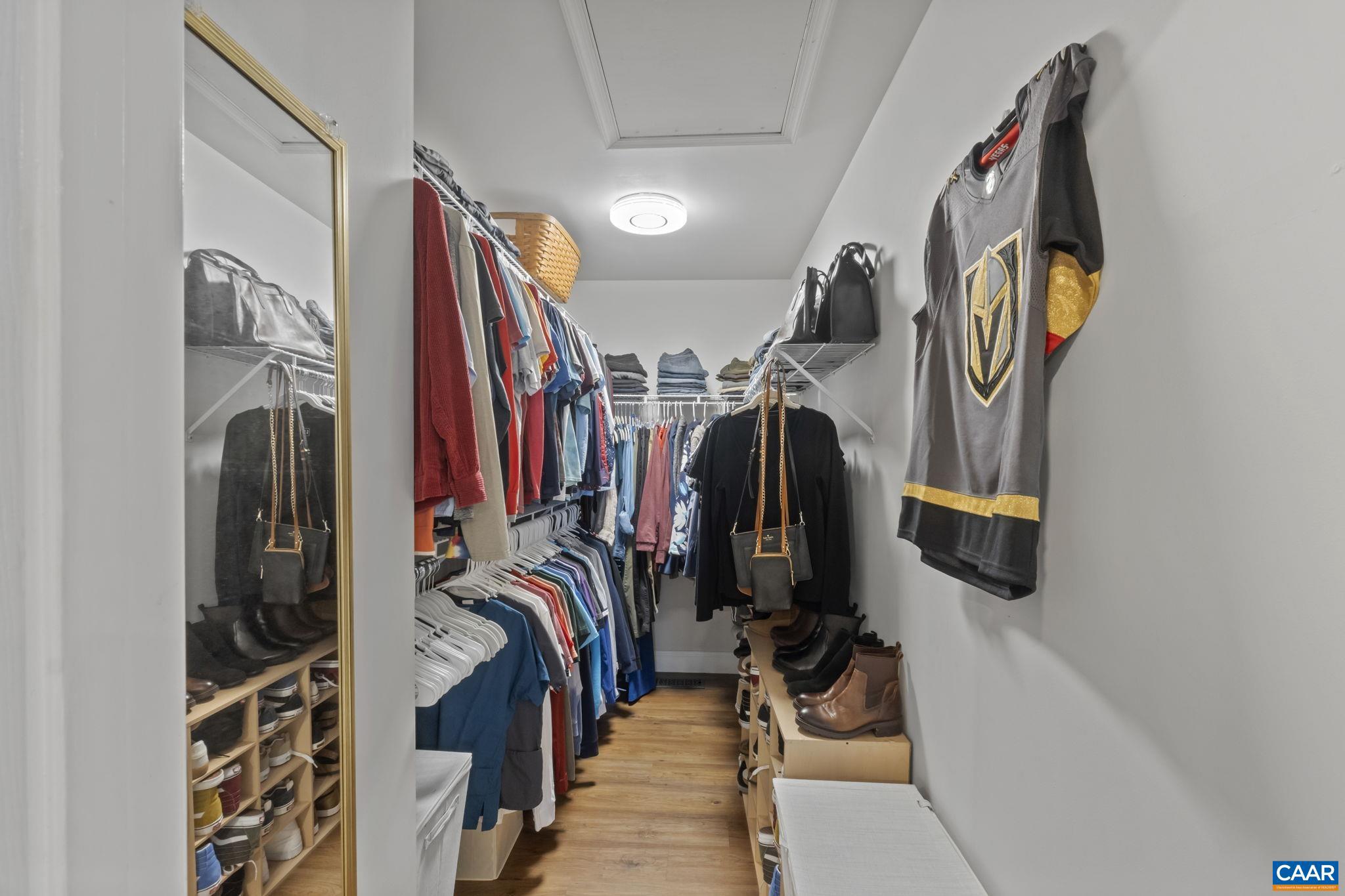 LAKE MONTICELLO - Residential