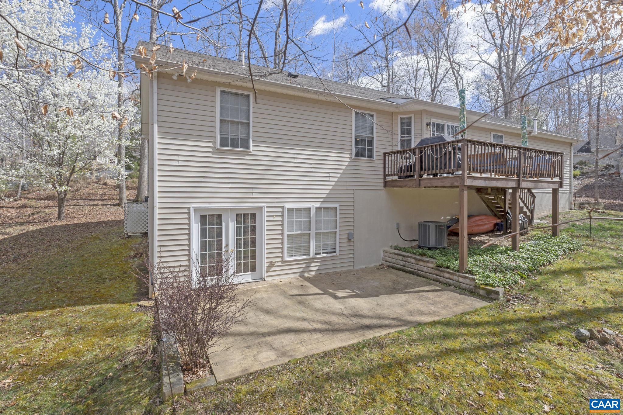 LAKE MONTICELLO - Residential