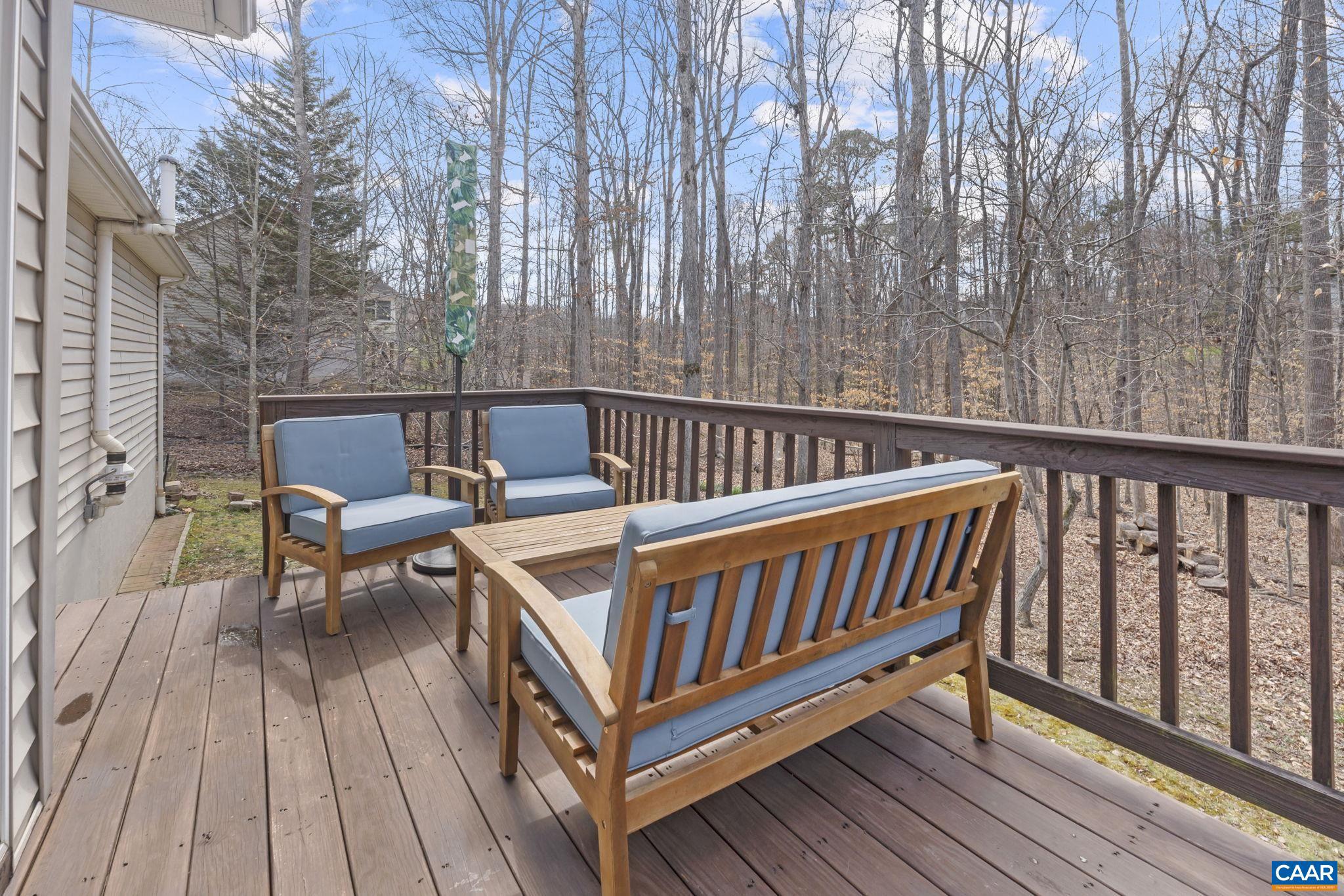 LAKE MONTICELLO - Residential