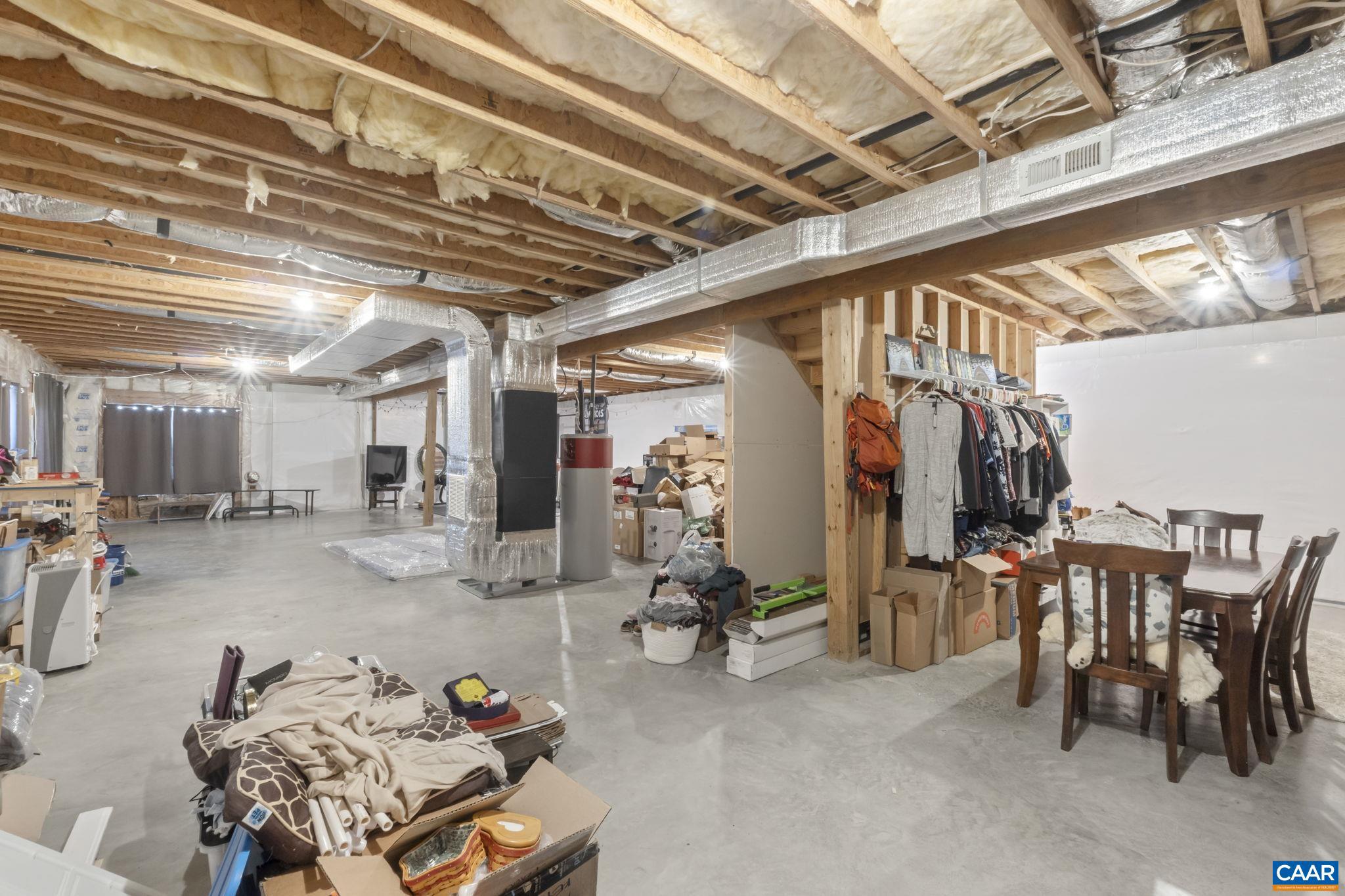 LAKE MONTICELLO - Residential