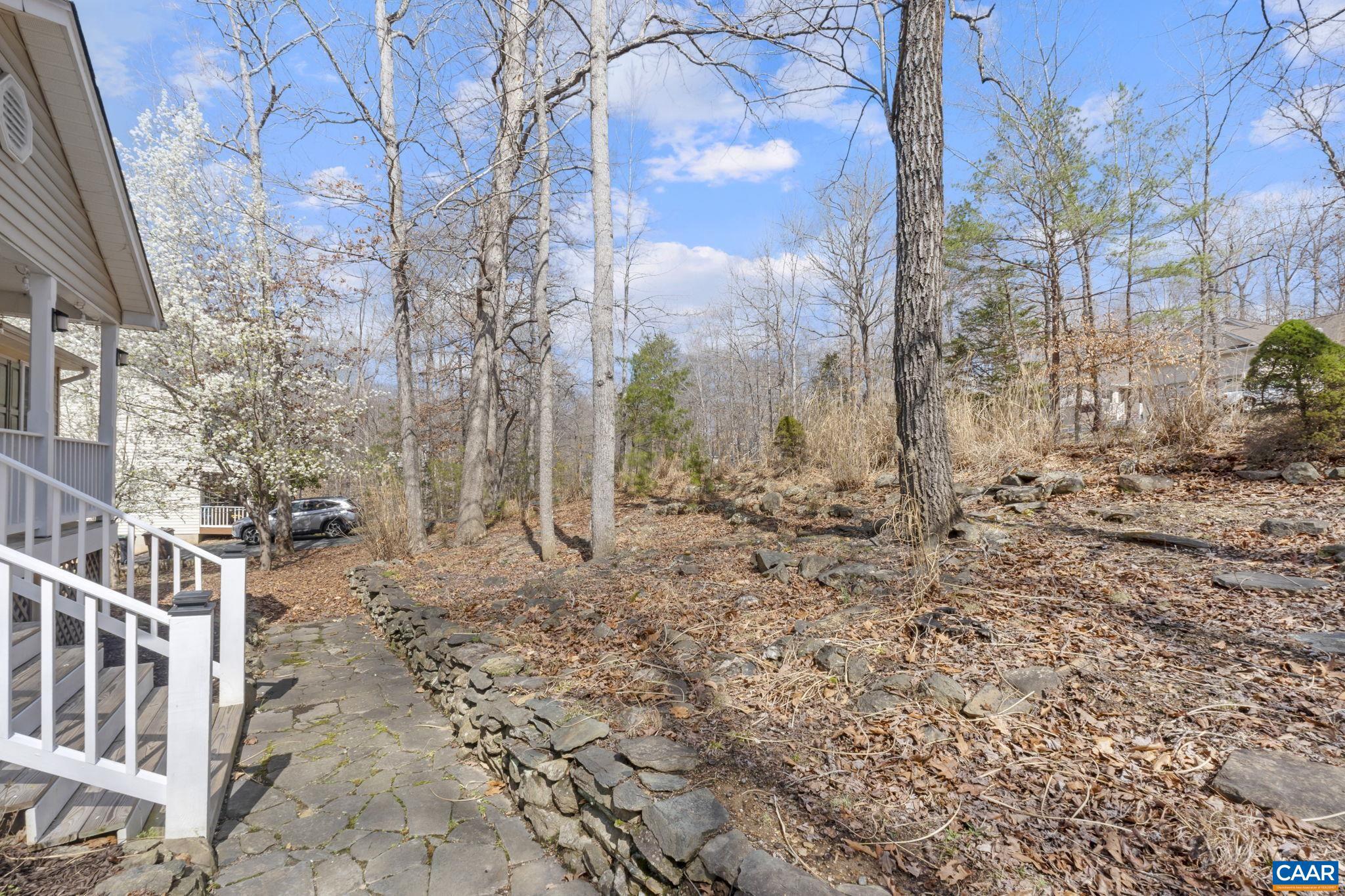 LAKE MONTICELLO - Residential