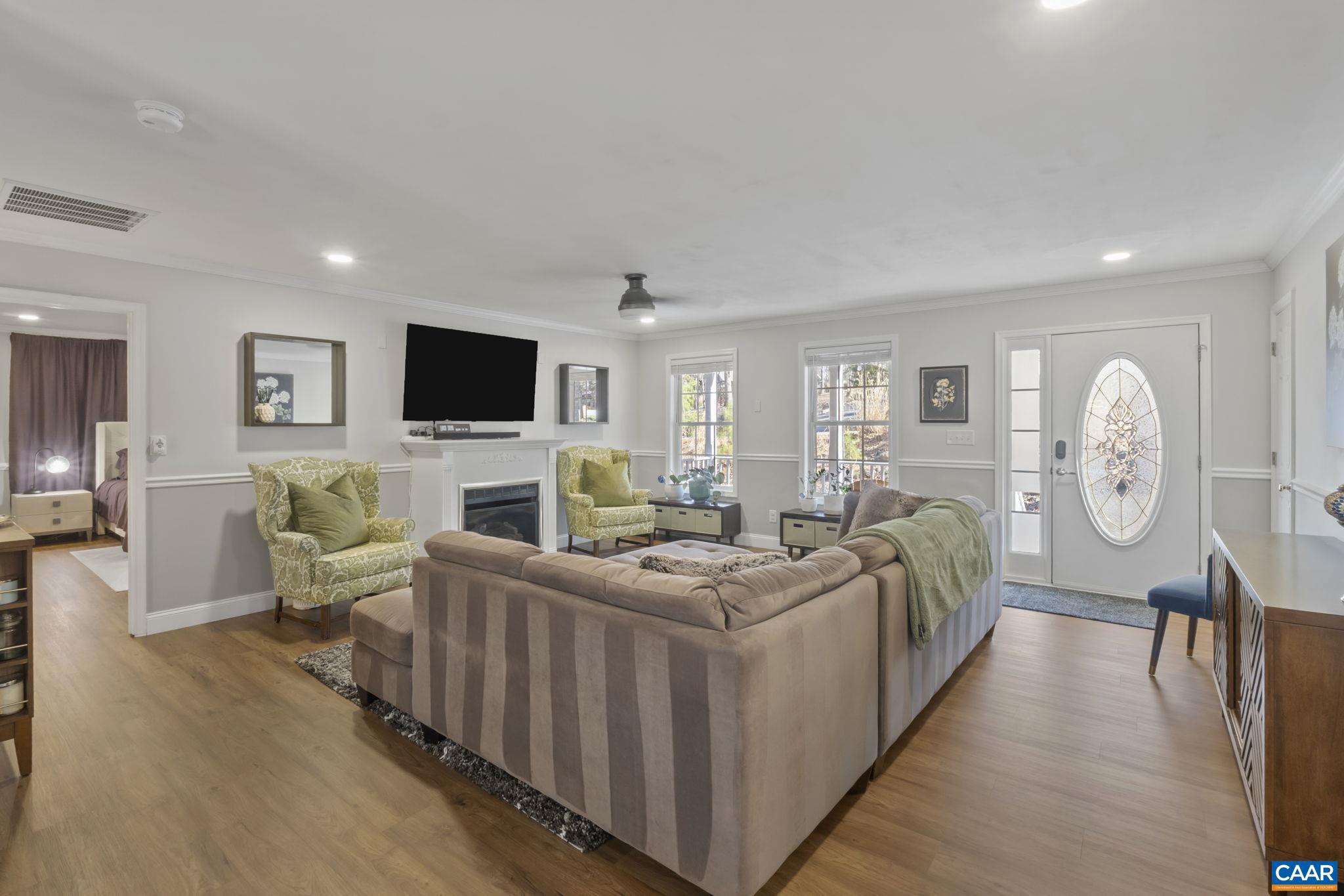 LAKE MONTICELLO - Residential