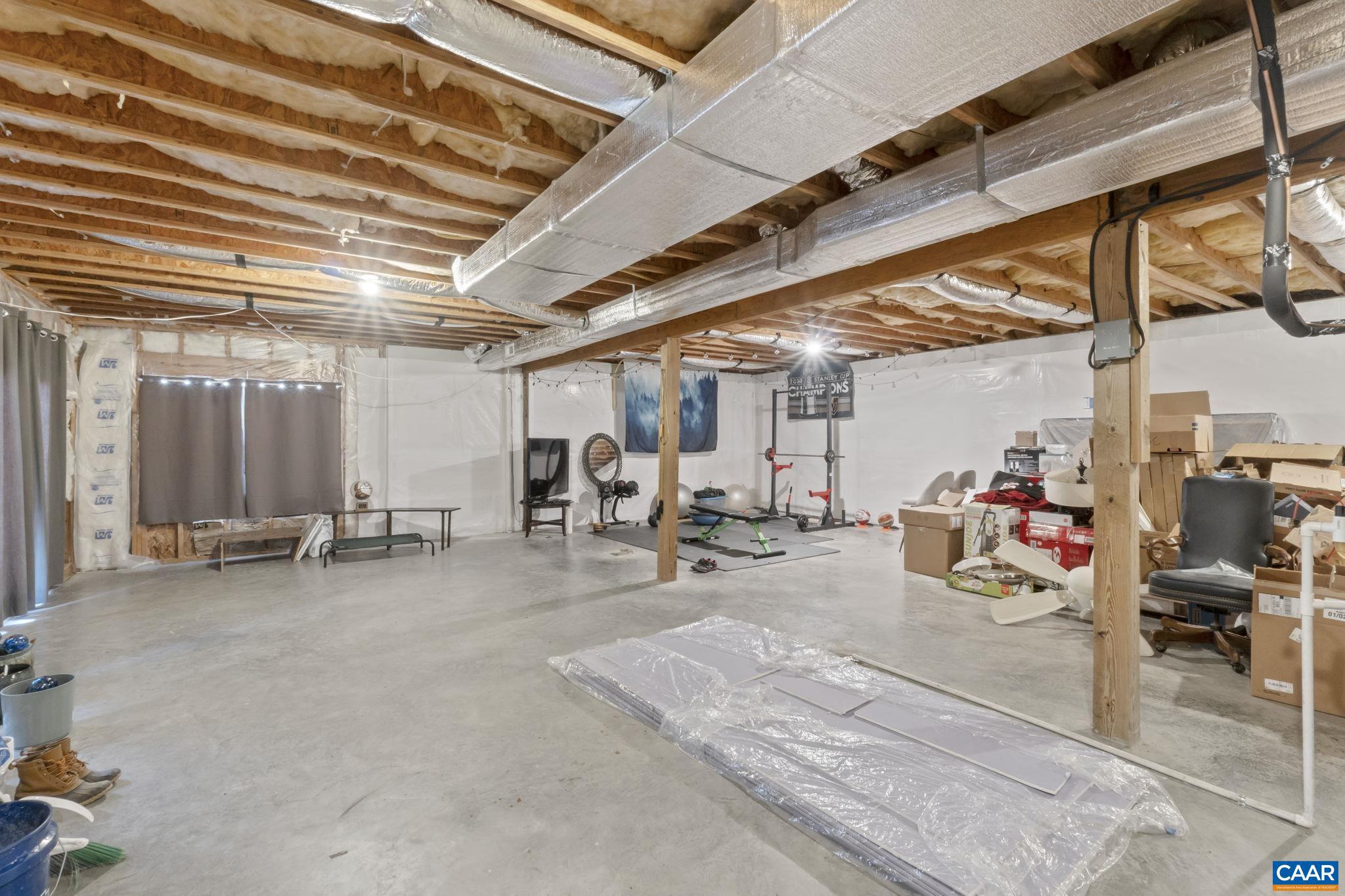 LAKE MONTICELLO - Residential