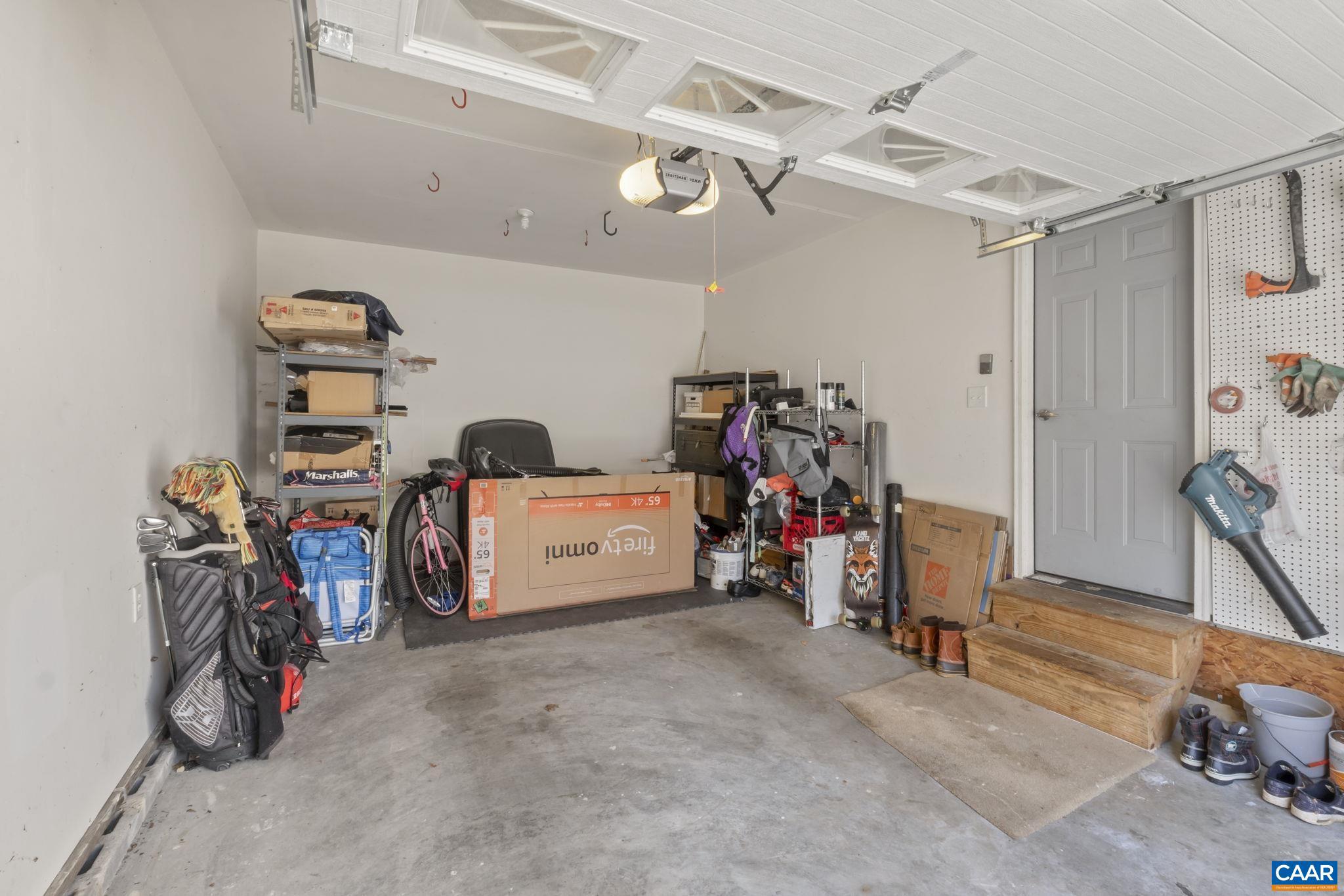 LAKE MONTICELLO - Residential