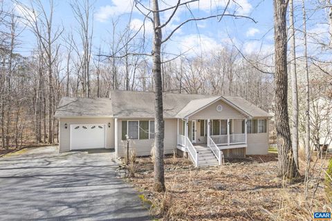 Homes For Sale - 217 Jefferson Dr Dr<br/> PALMYRA, VA 22963