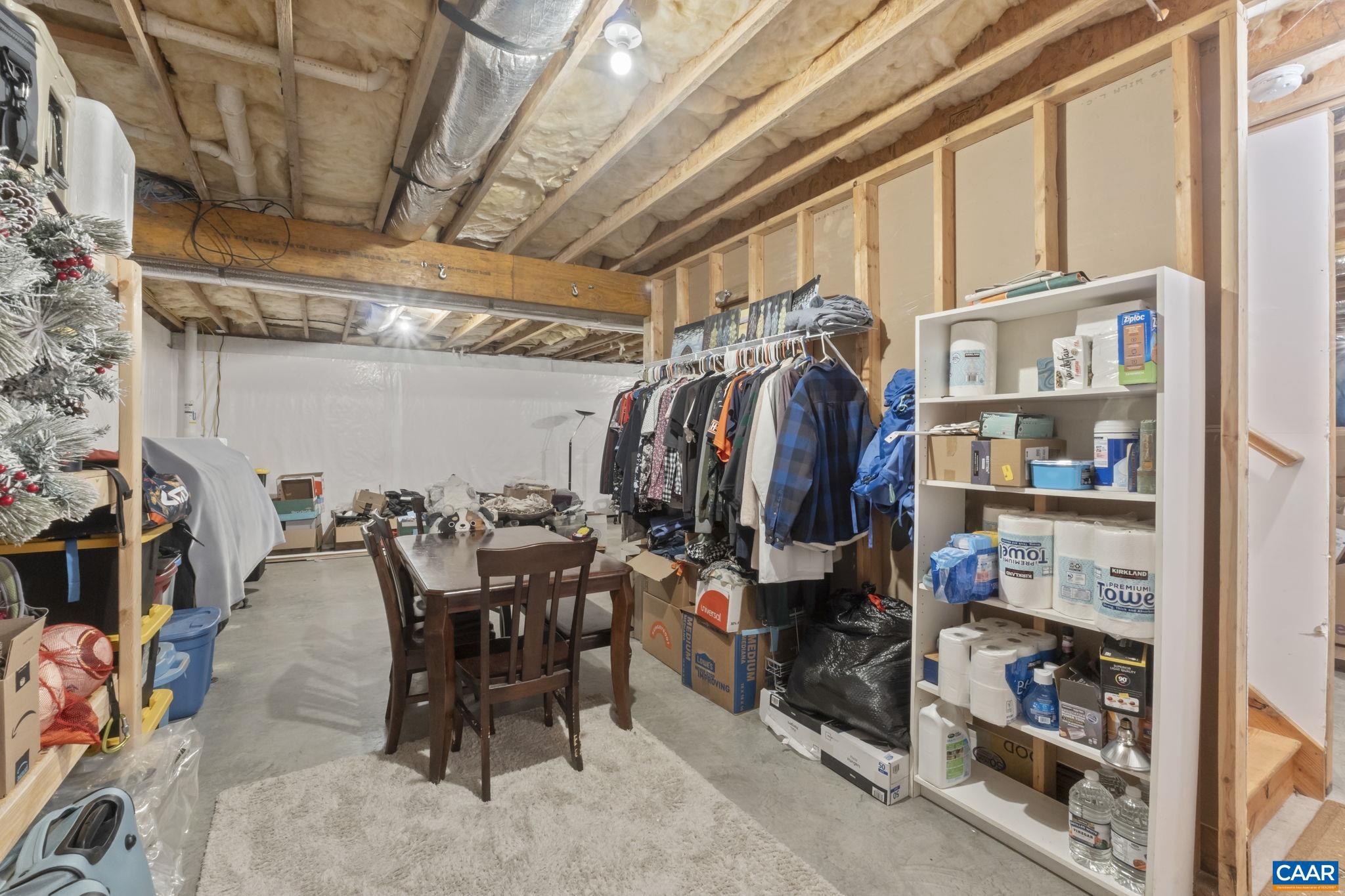 LAKE MONTICELLO - Residential