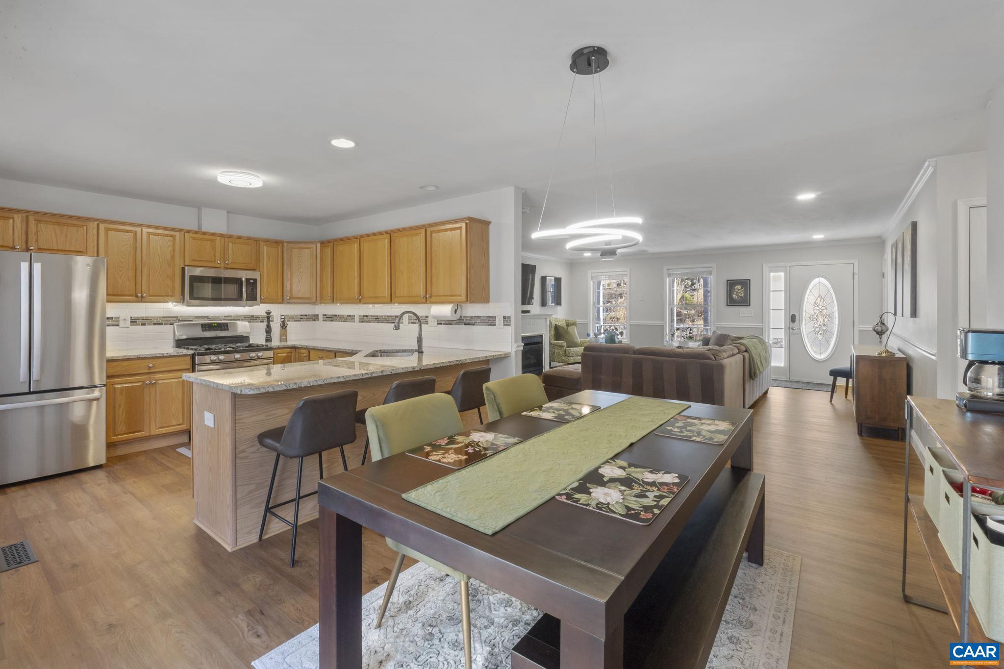 LAKE MONTICELLO - Residential