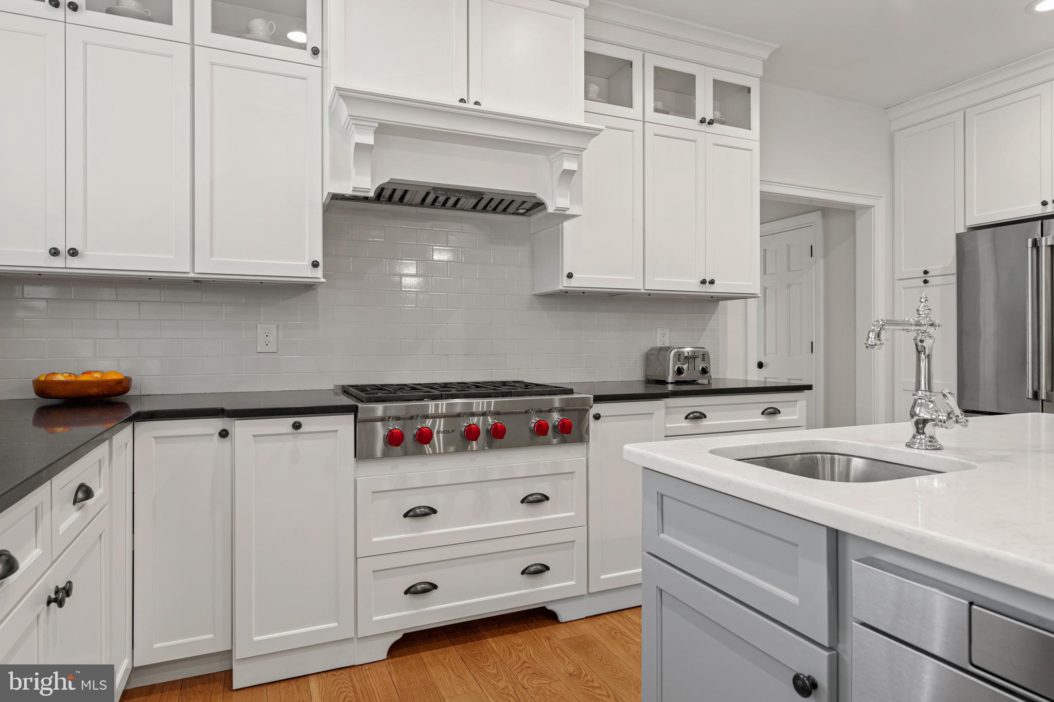 BRENTFORD - Residential