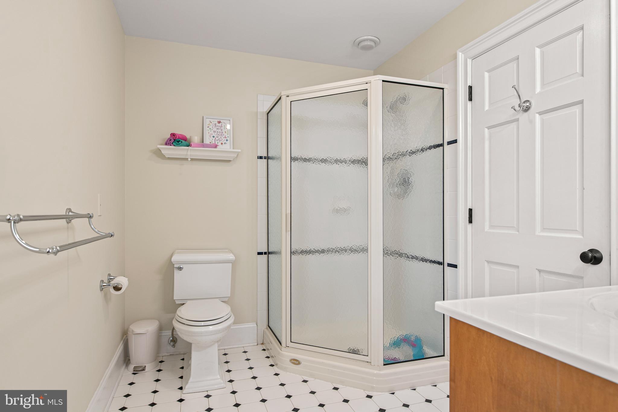 BRENTFORD - Residential