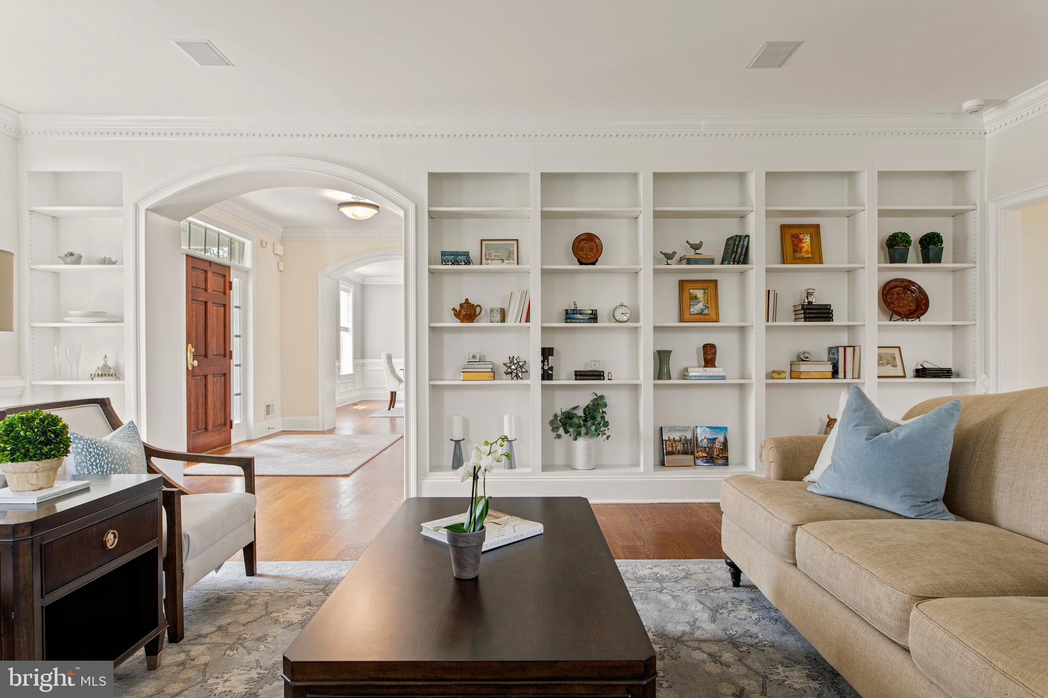 BRENTFORD - Residential