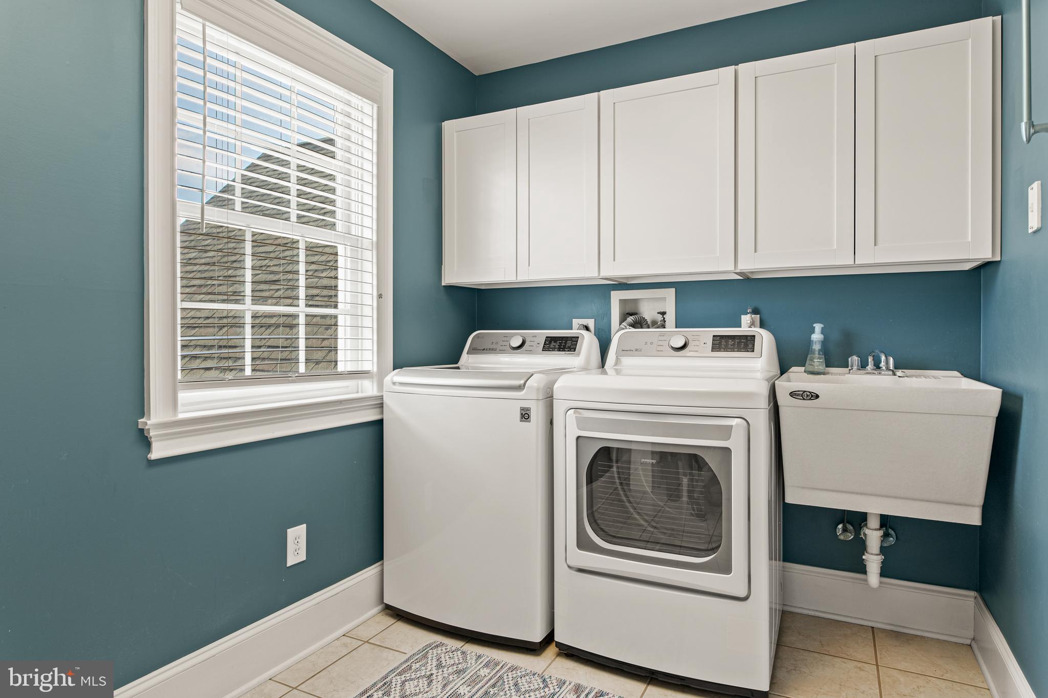 BRENTFORD - Residential