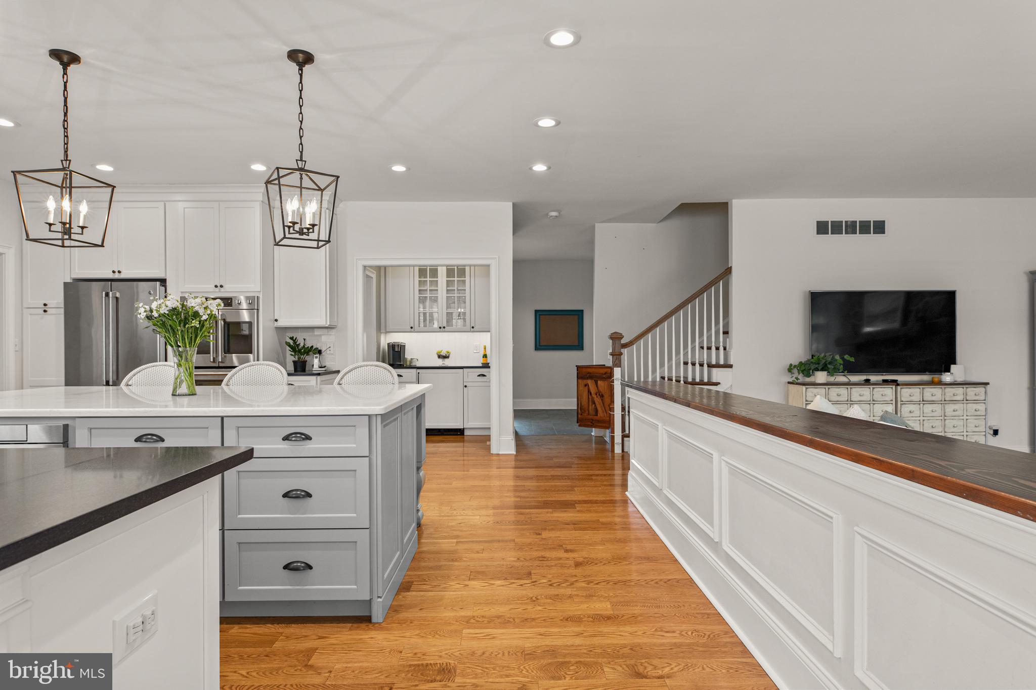 BRENTFORD - Residential